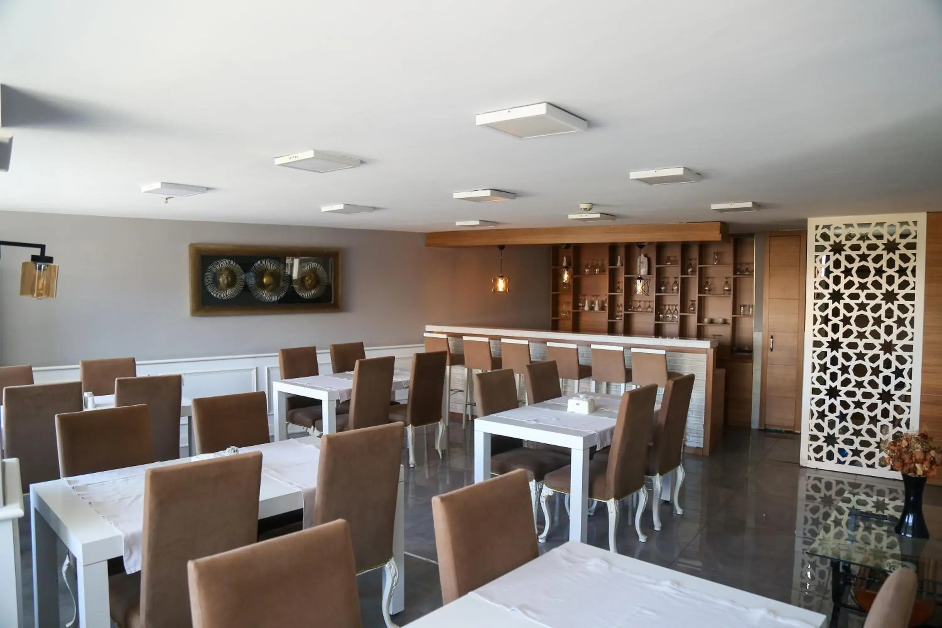 Restaurant/places to eat in Start Hotel Restaurant/places to eat in Start Hotel