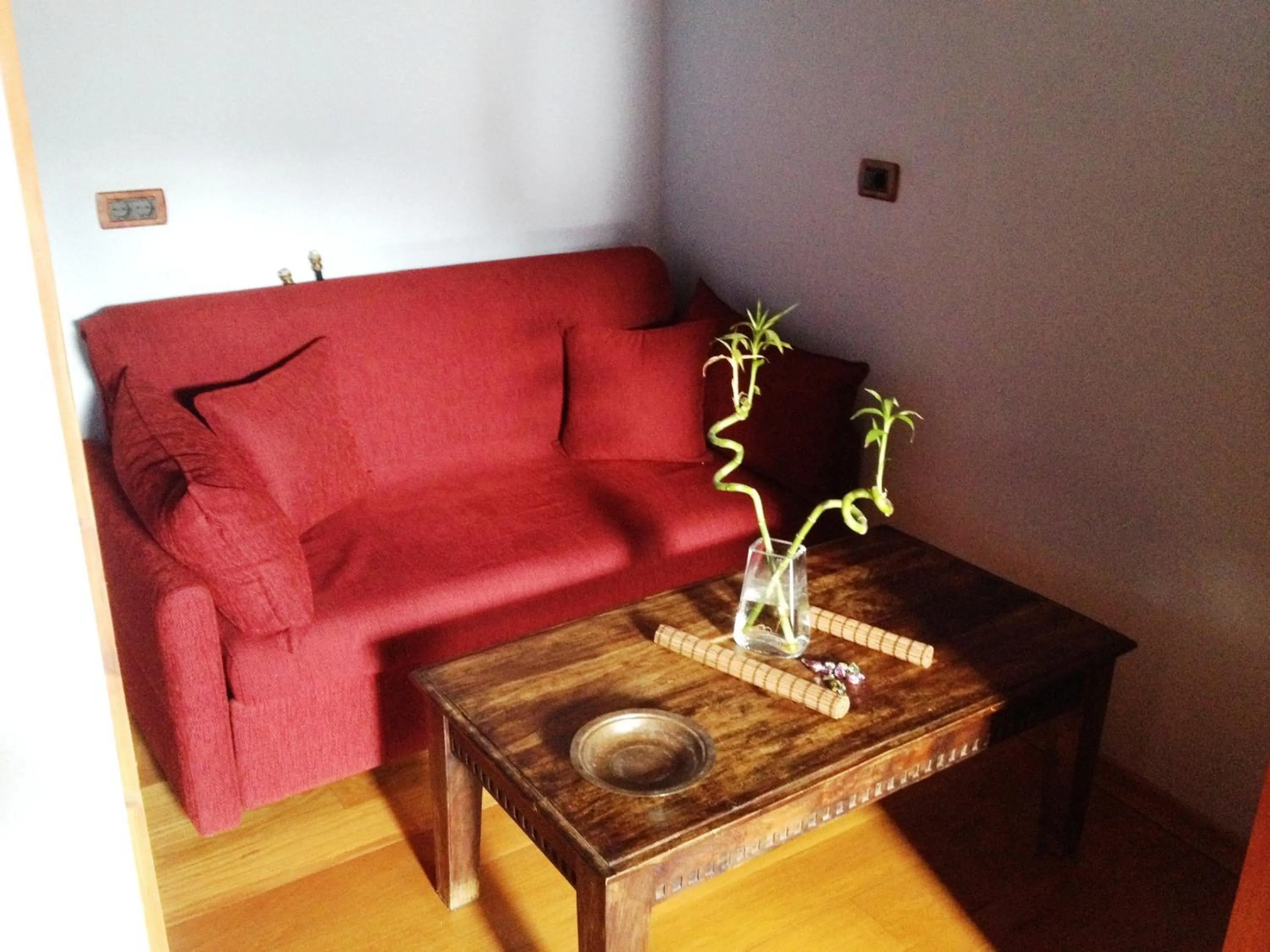 Seating area in Kyveli Suites