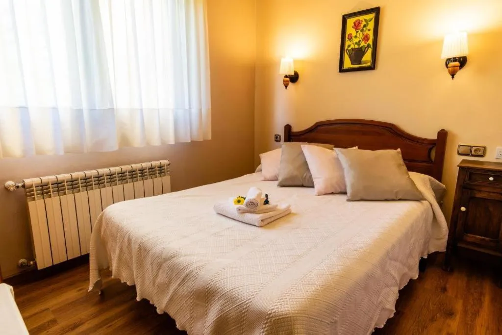 Bed in Hotel Peña Pandos