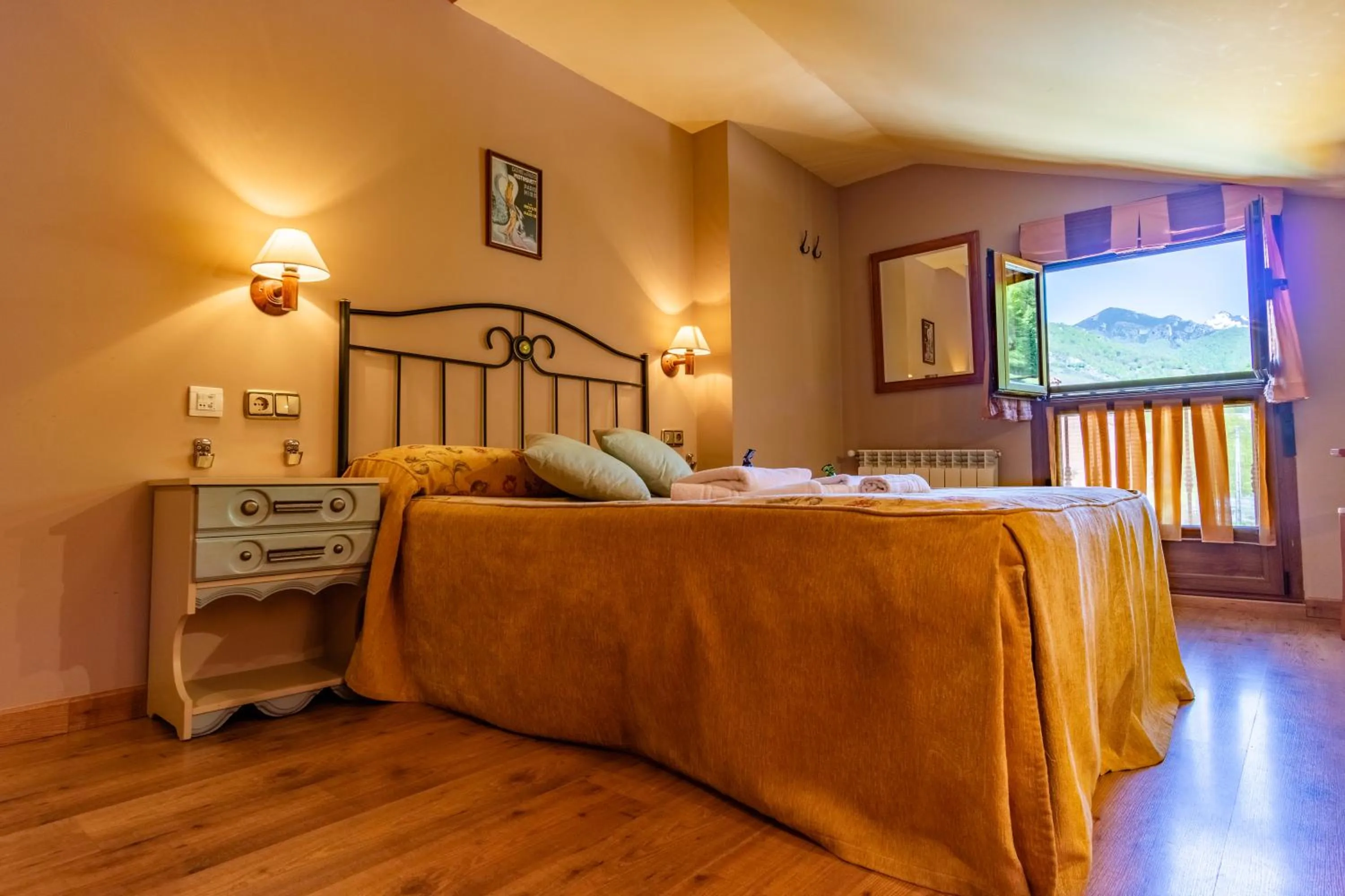 Bed in Hotel Peña Pandos