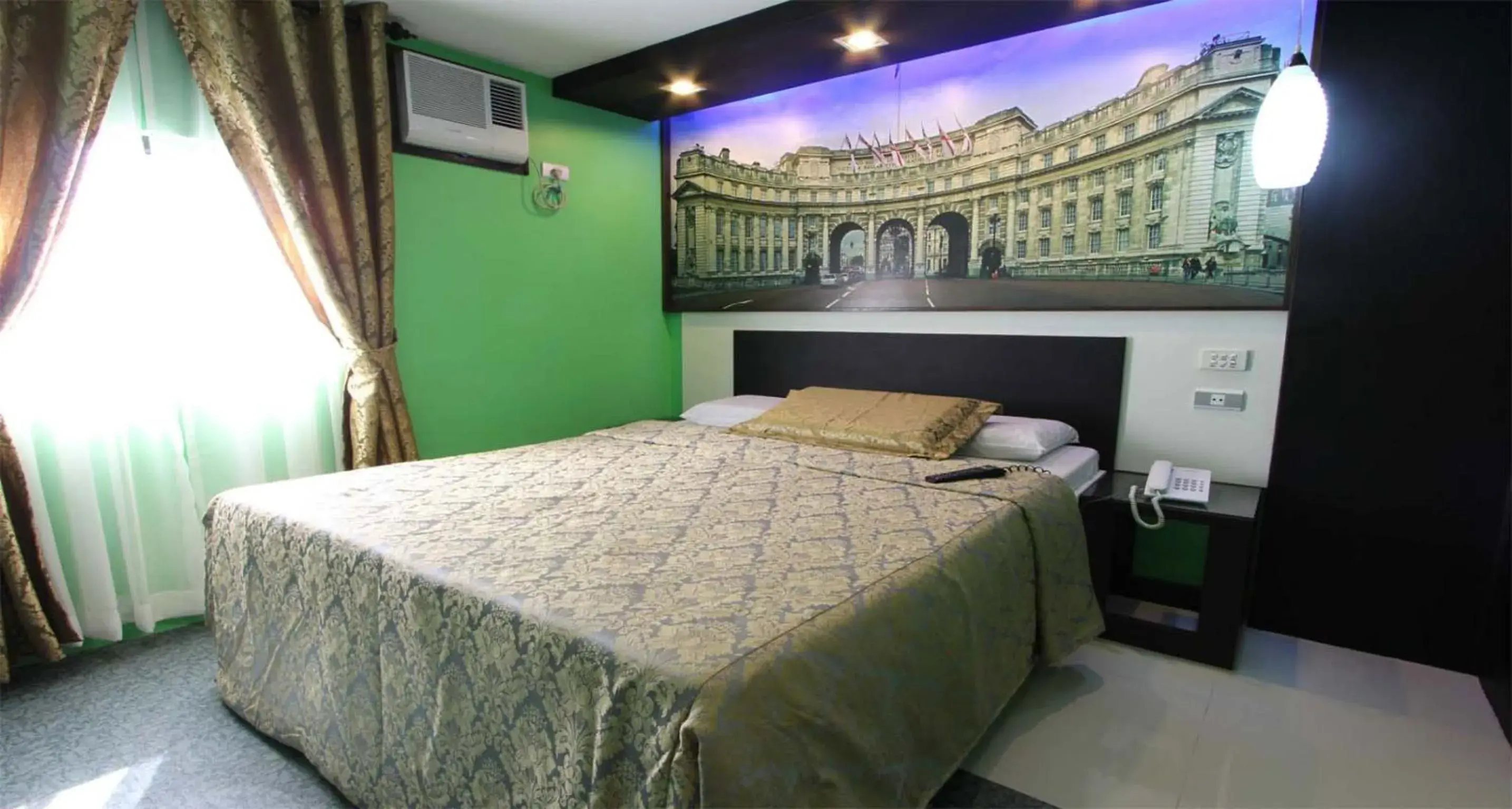 Bed in Eurotel Makati Bed in Eurotel Makati