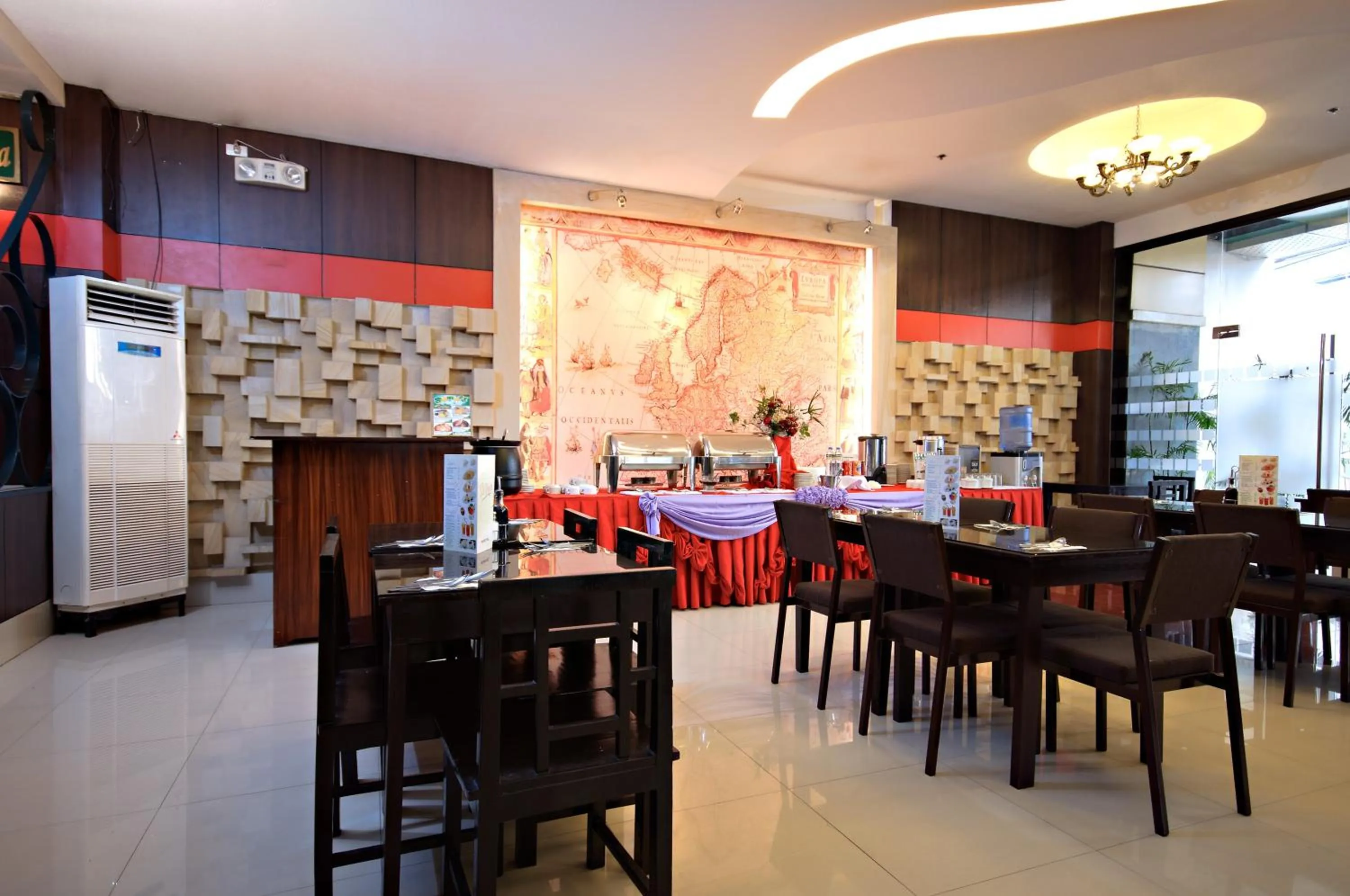Restaurant/places to eat in Eurotel Makati