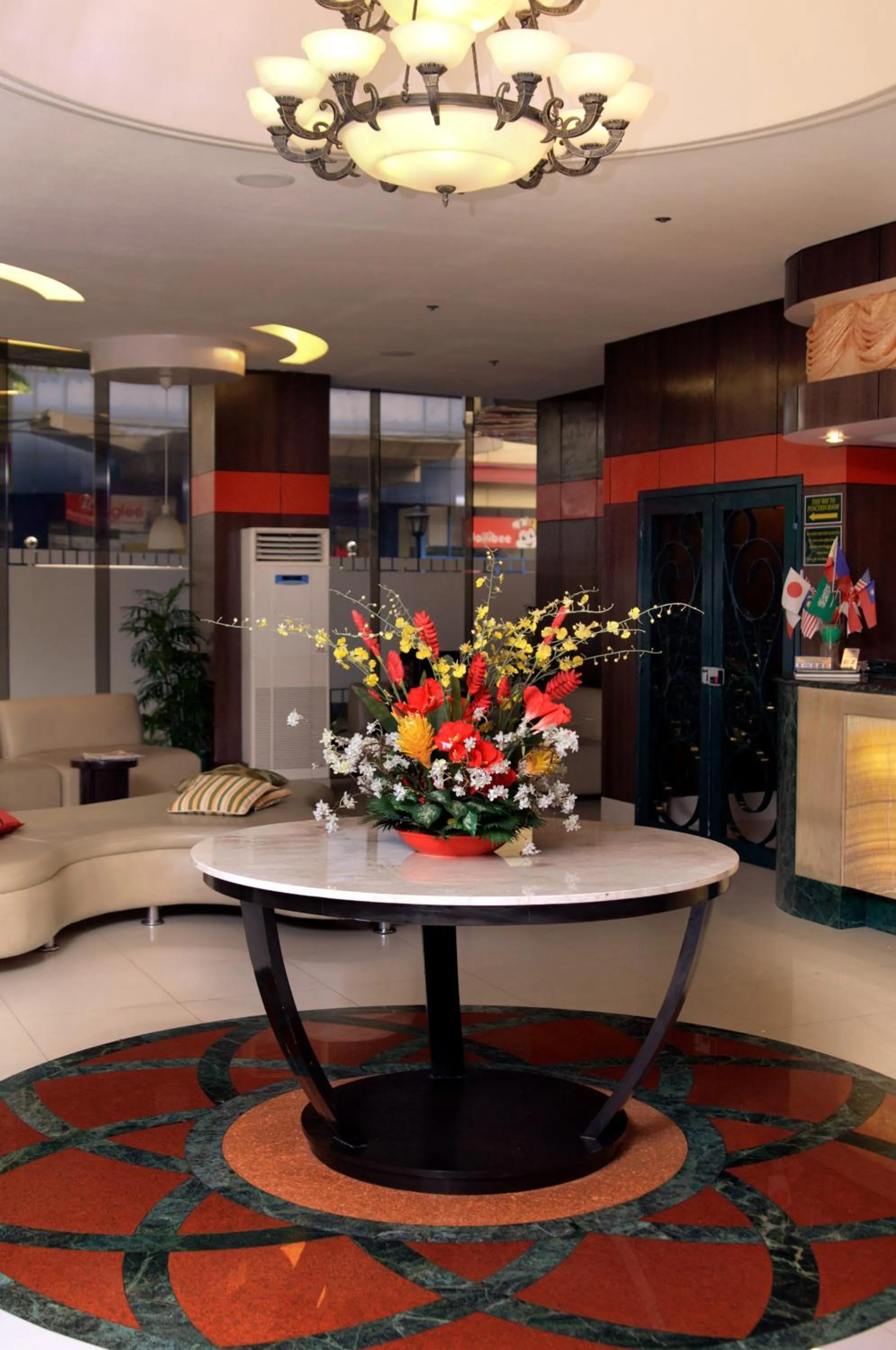Lobby or reception in Eurotel Makati
