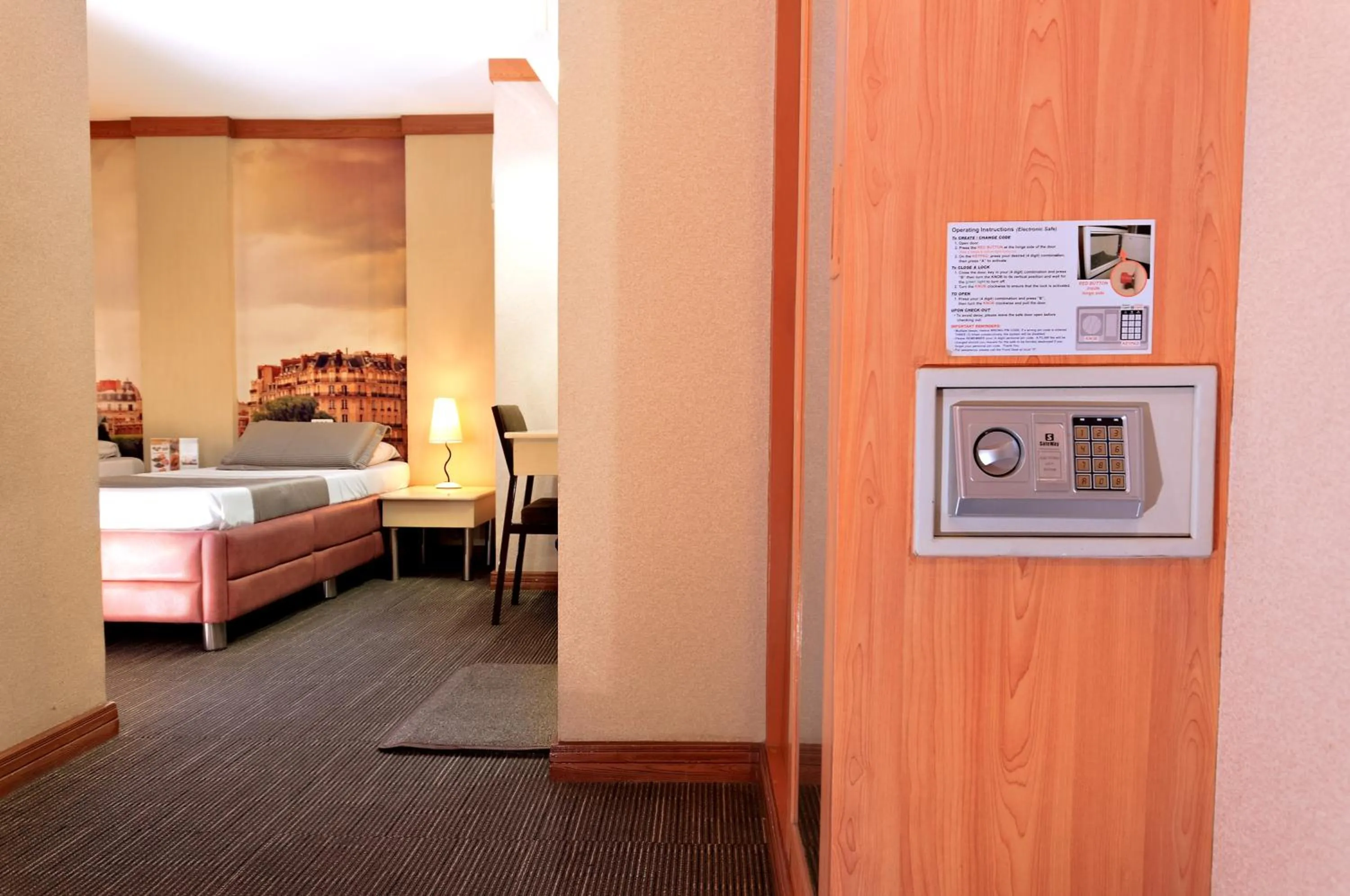 Bed in Eurotel Makati