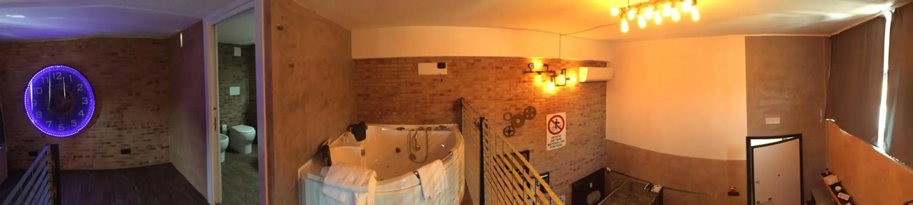 Loft - single occupancy - Separate Building in B2In Suite & Office Loft - single occupancy - Separate Building in B2In Suite & Office