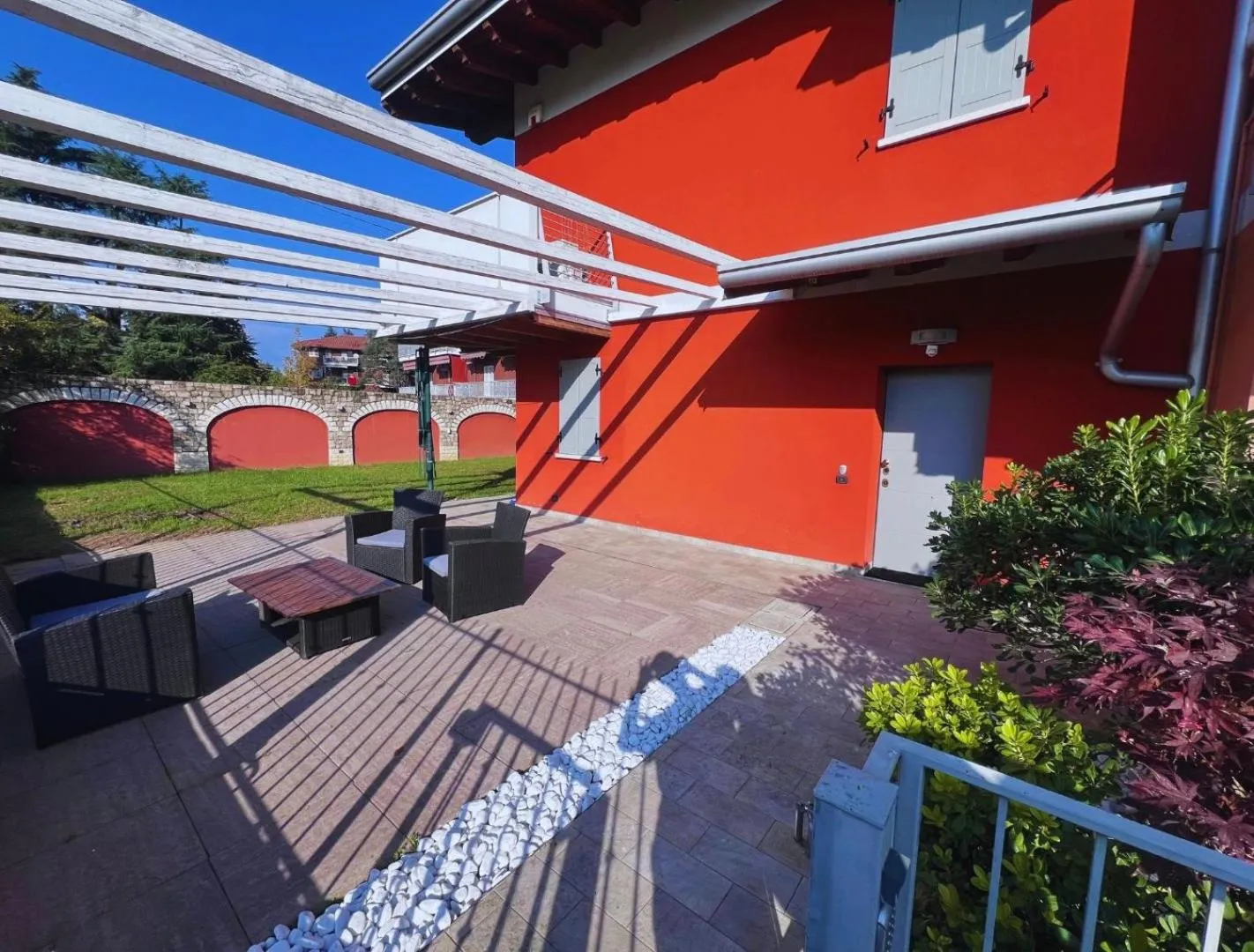 Property building in B2In Suite & Office