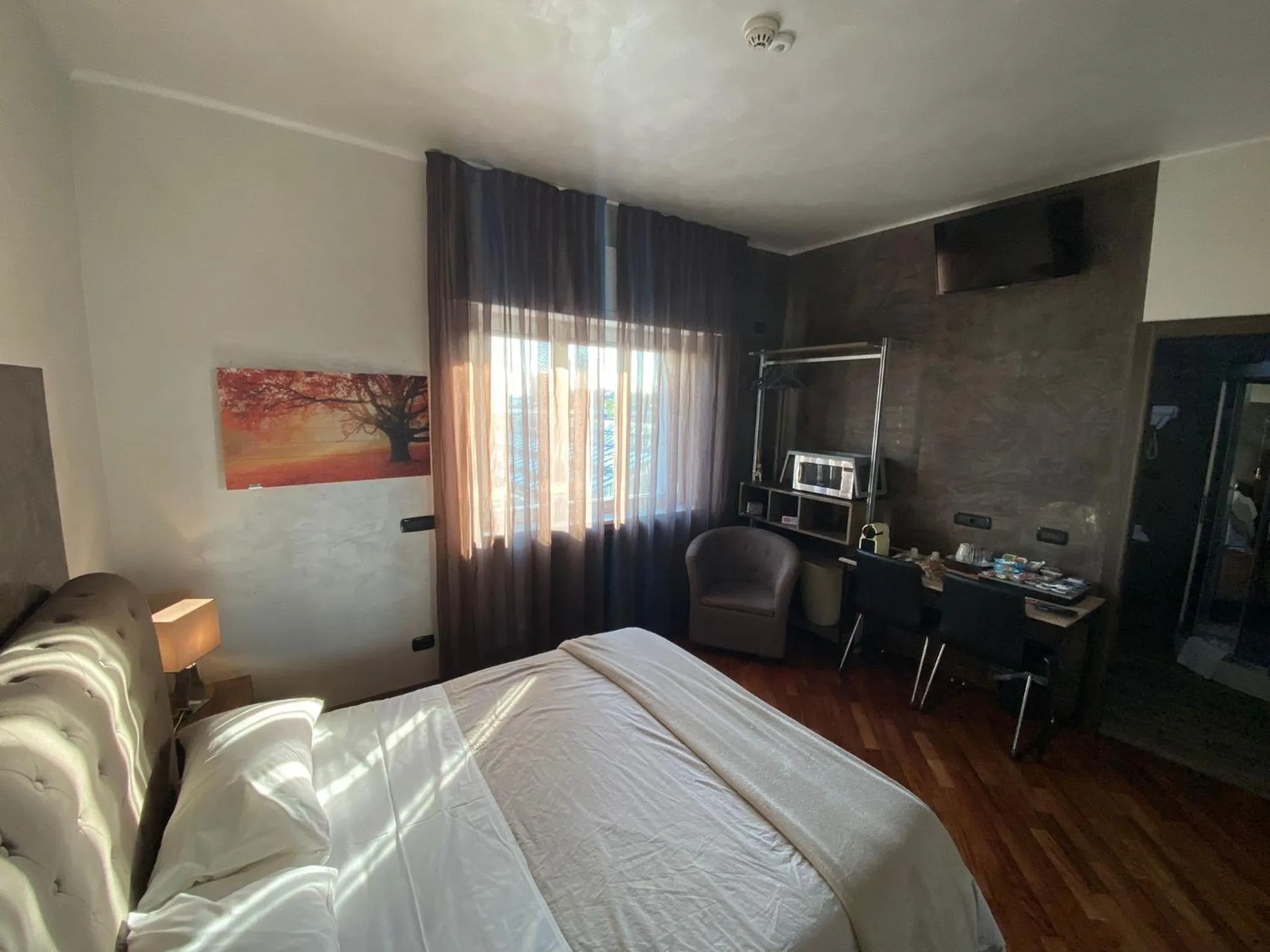 Bed in B2In Suite & Office