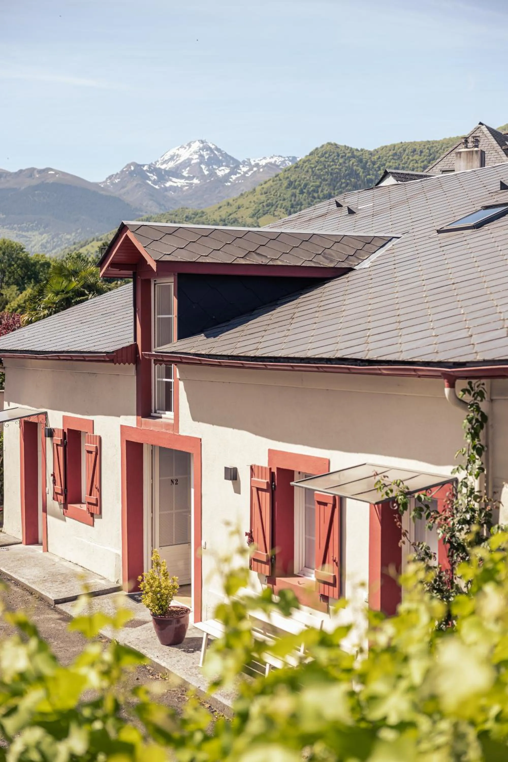 Mountain view in Le Clos du 5 - Appart Hotel Bagneres