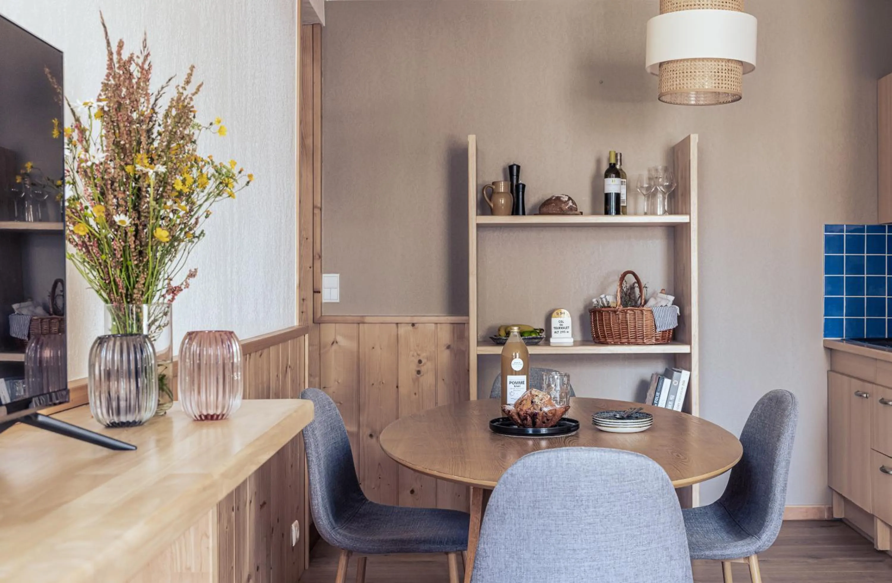 TV and multimedia in Appart-Hotel Les Palombieres