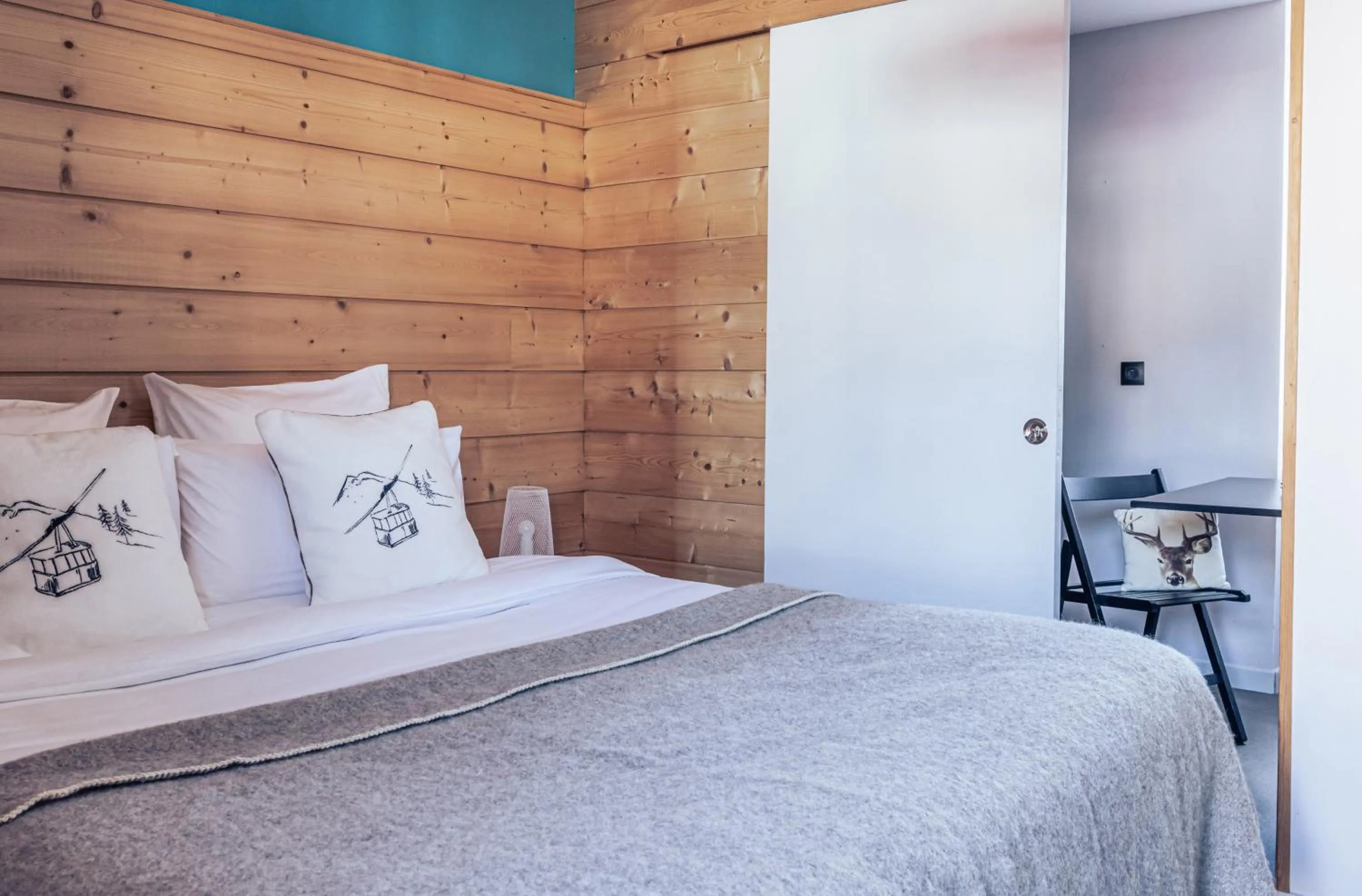 Bed in Appart-Hotel Les Palombieres
