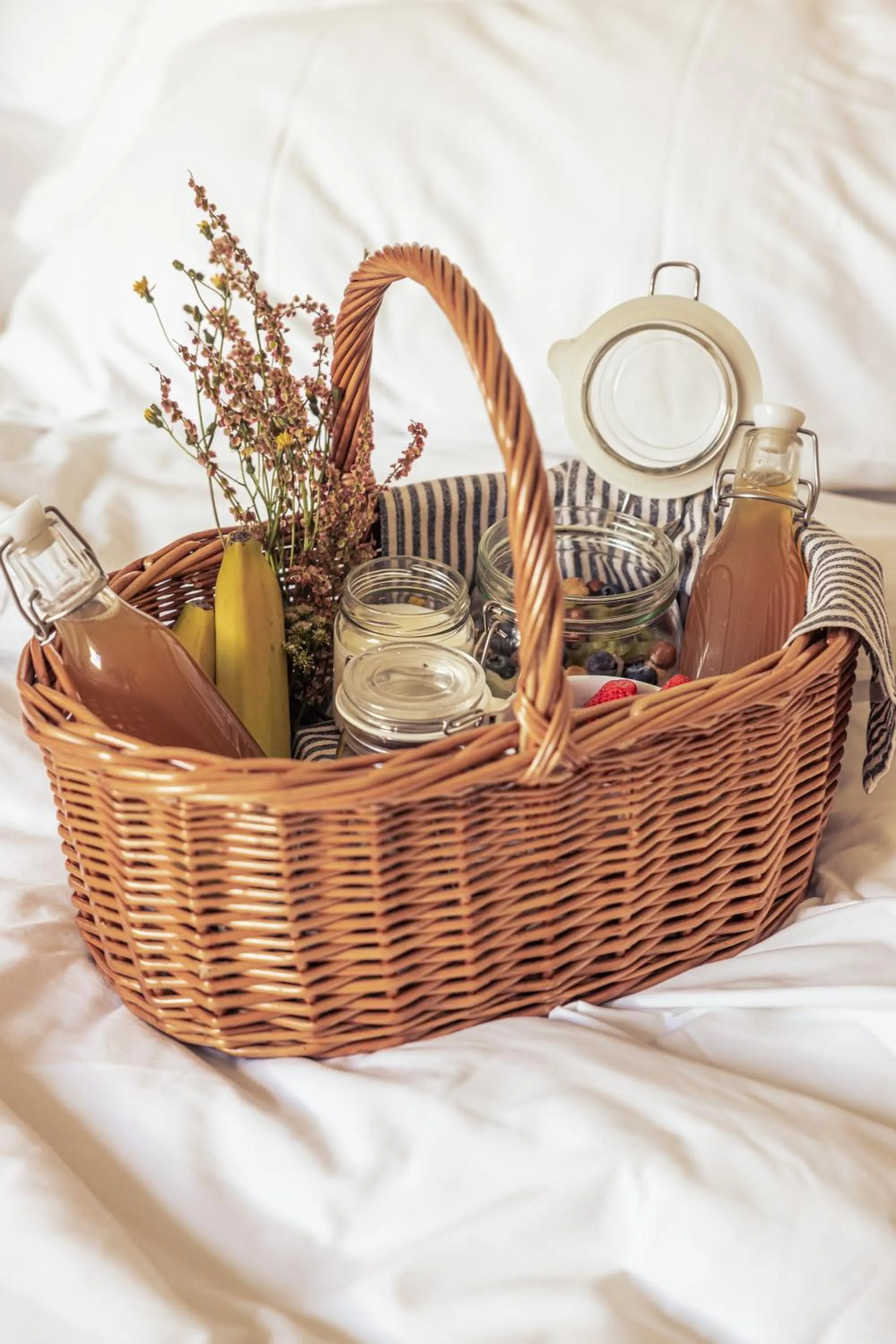 Breakfast in Appart-Hotel Les Palombieres