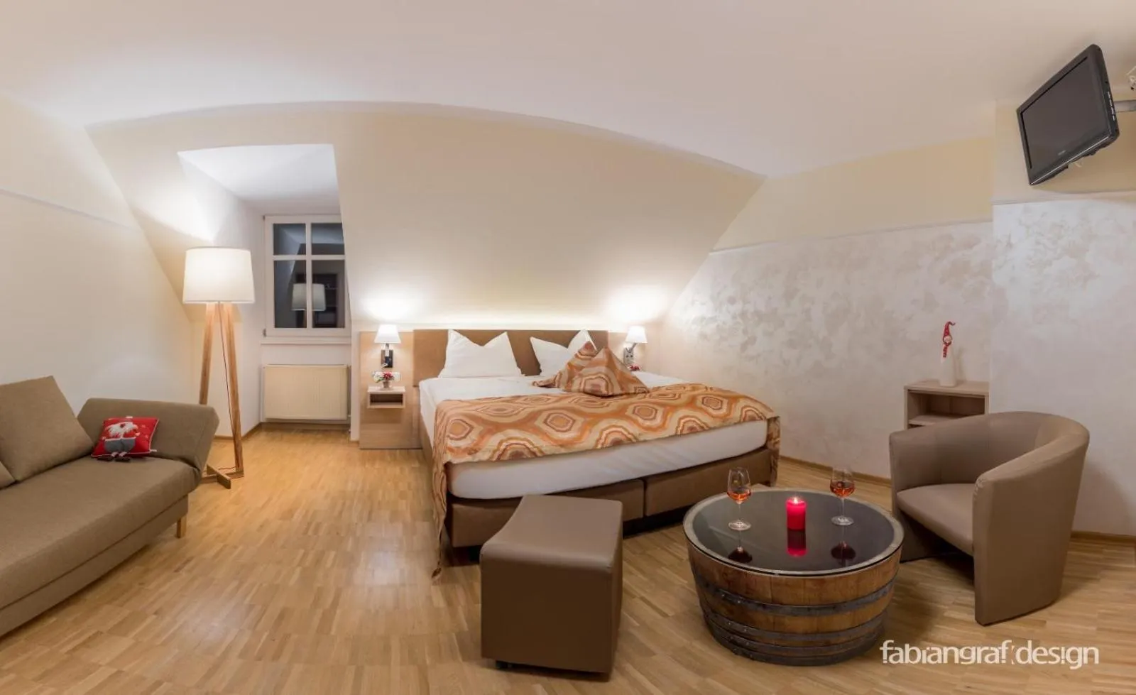 Photo of the whole room, Bed in Hotel Zum Anker-THULLs Restaurant