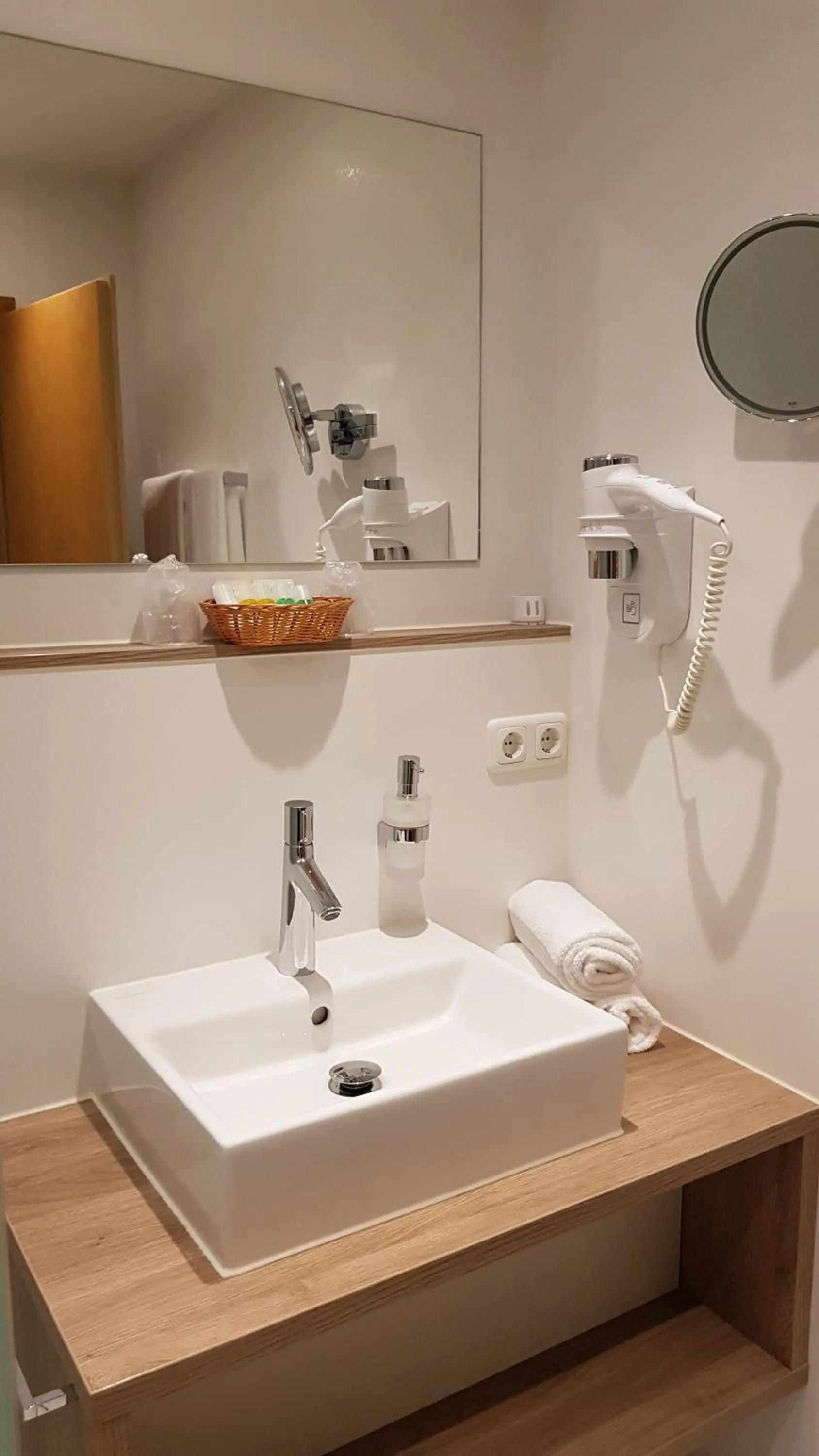 Bathroom in Hotel Zum Anker-THULLs Restaurant