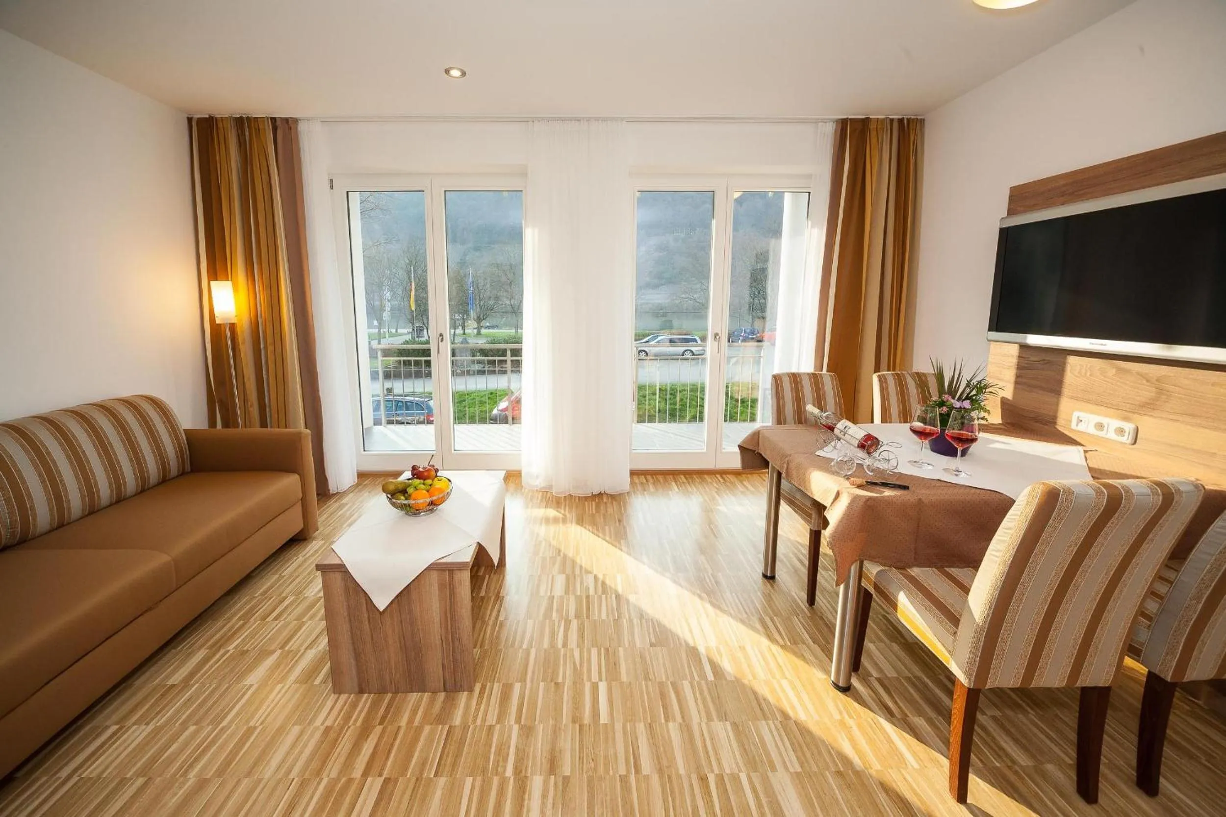 TV and multimedia in Hotel Zum Anker-THULLs Restaurant