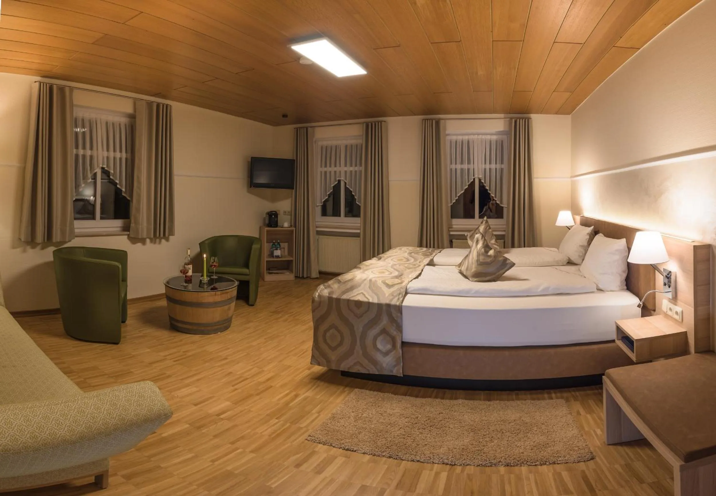 Bed in Hotel Zum Anker-THULLs Restaurant