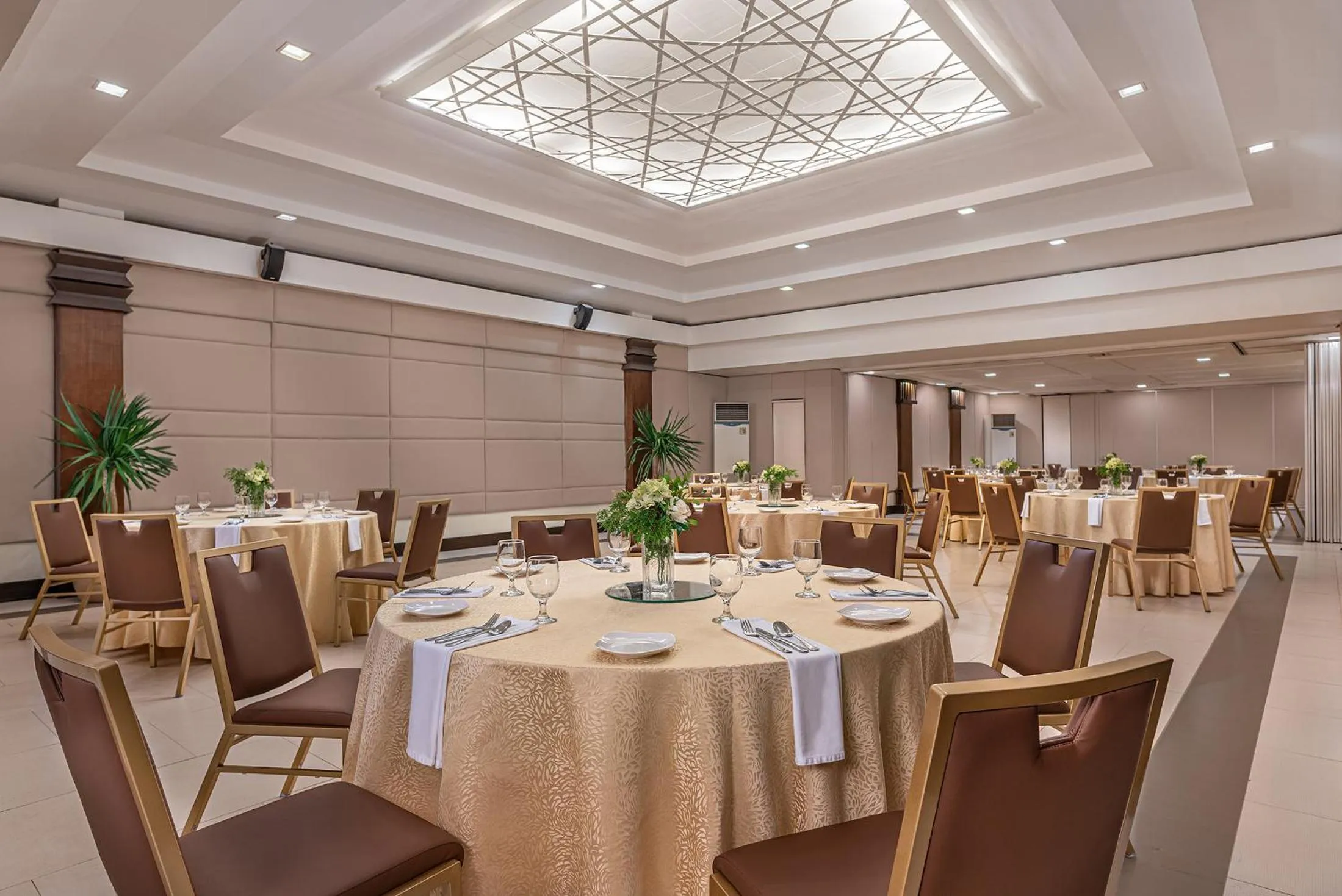 Banquet/Function facilities in Henann Lagoon Resort