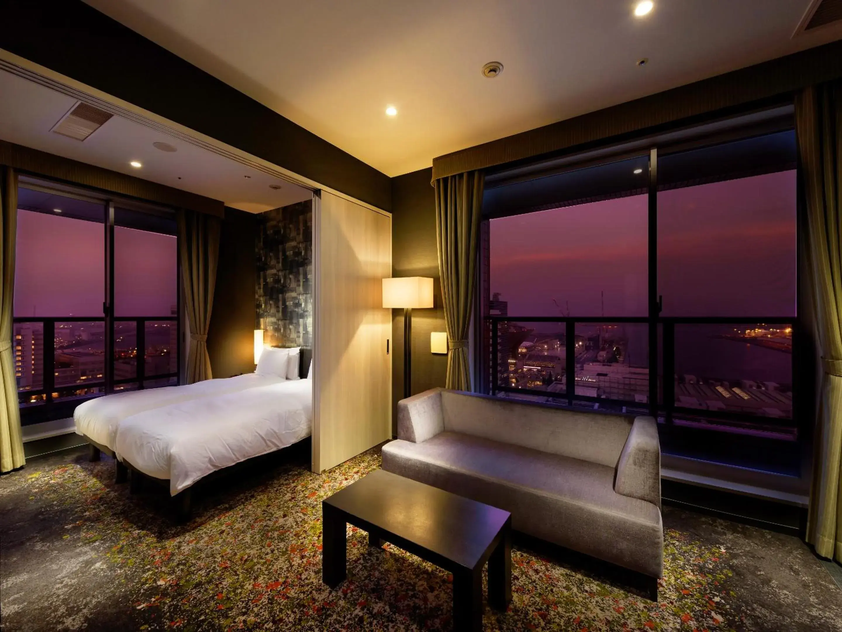 View (from property/room), Bed in Sotetsu Grand Fresa Tokyo-Bay Ariake View (from property/room), Bed in Sotetsu Grand Fresa Tokyo-Bay Ariake