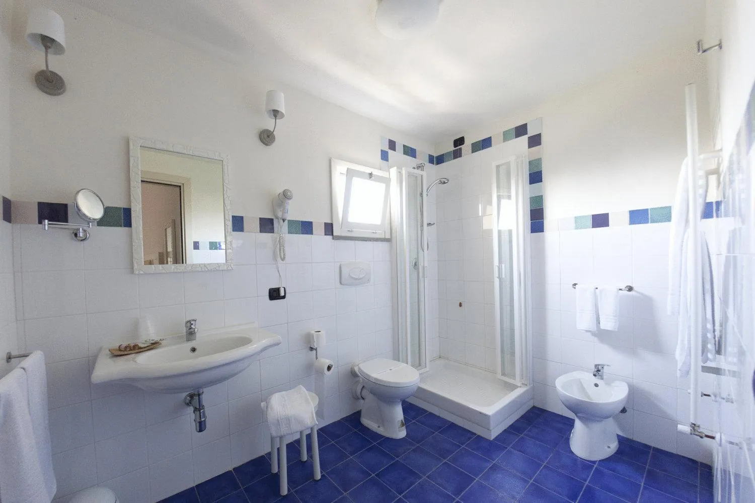 Shower in Hotel San Miniato