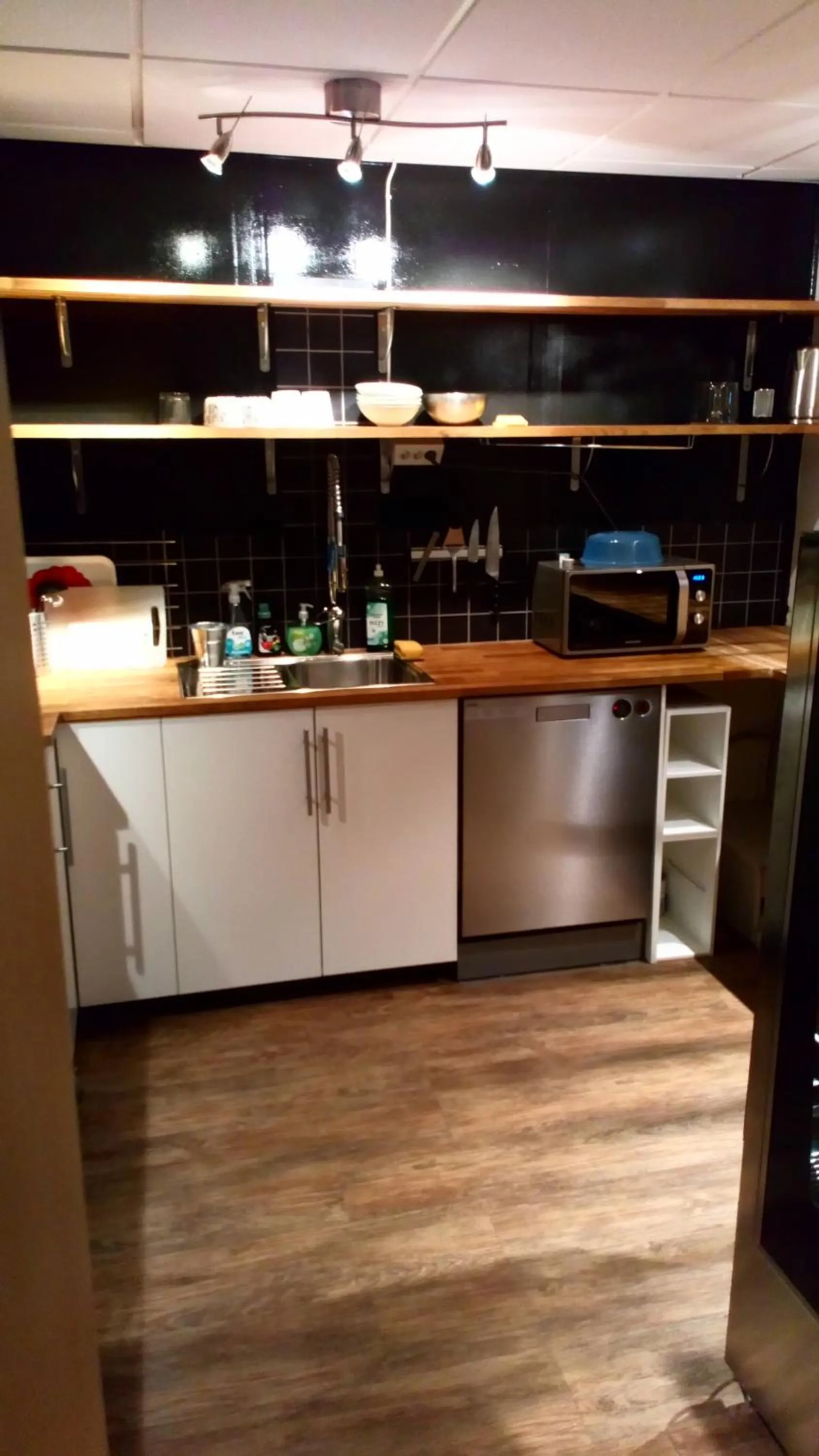 Communal lounge/ TV room in SPiS Hotell Naran