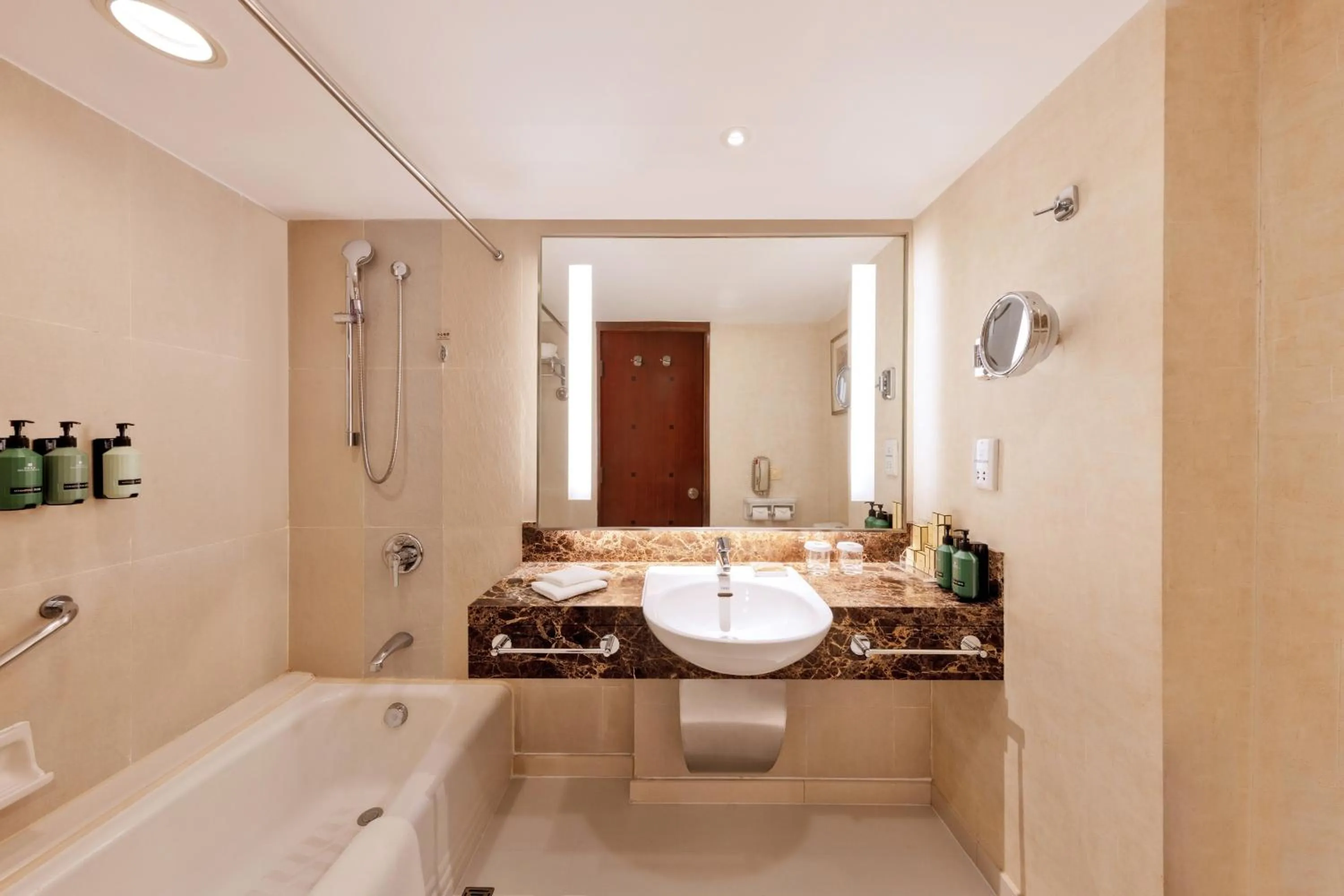 Toilet in Shangri-La Harbin