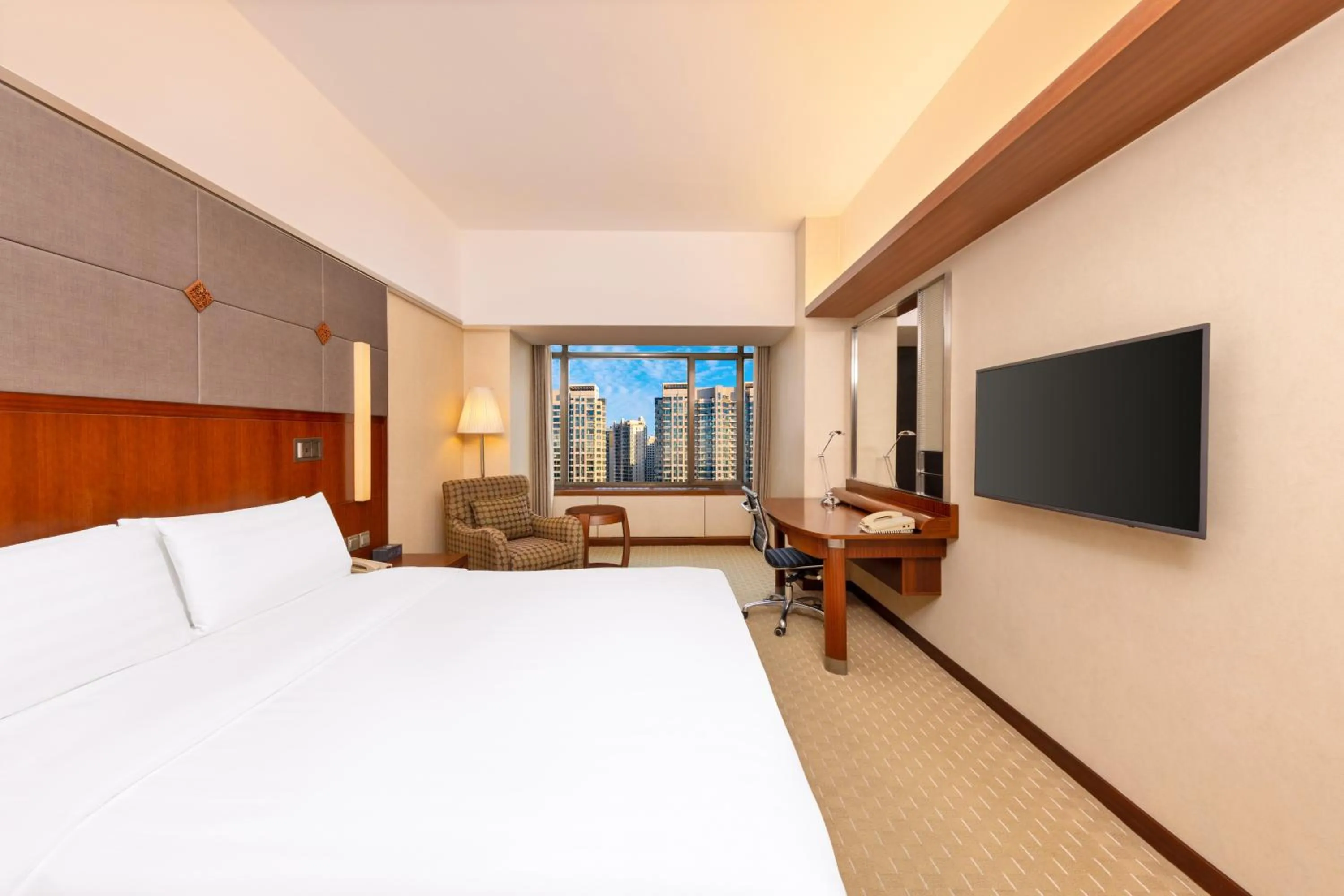 Bed in Shangri-La Harbin