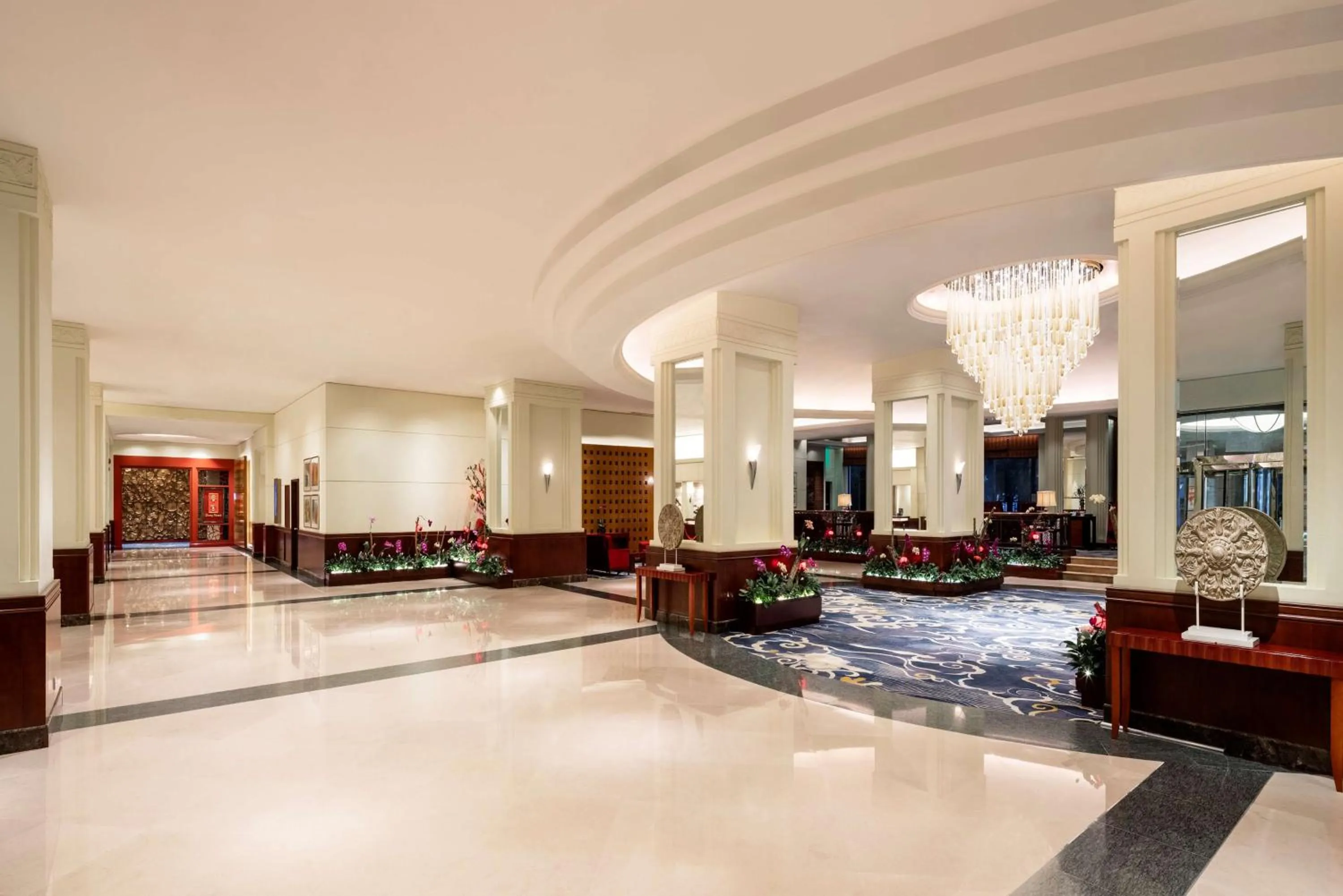 Lobby or reception in Shangri-La Harbin