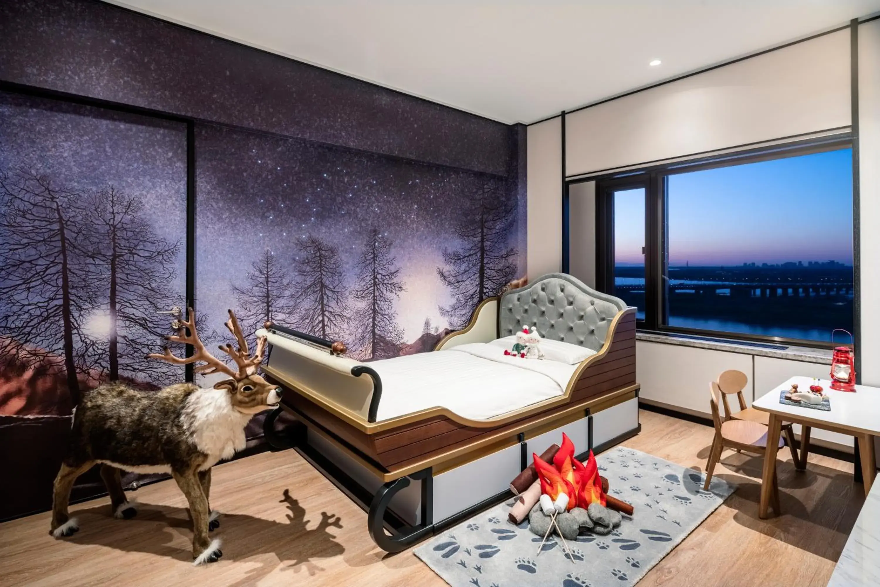 children, Bed in Shangri-La Harbin children, Bed in Shangri-La Harbin