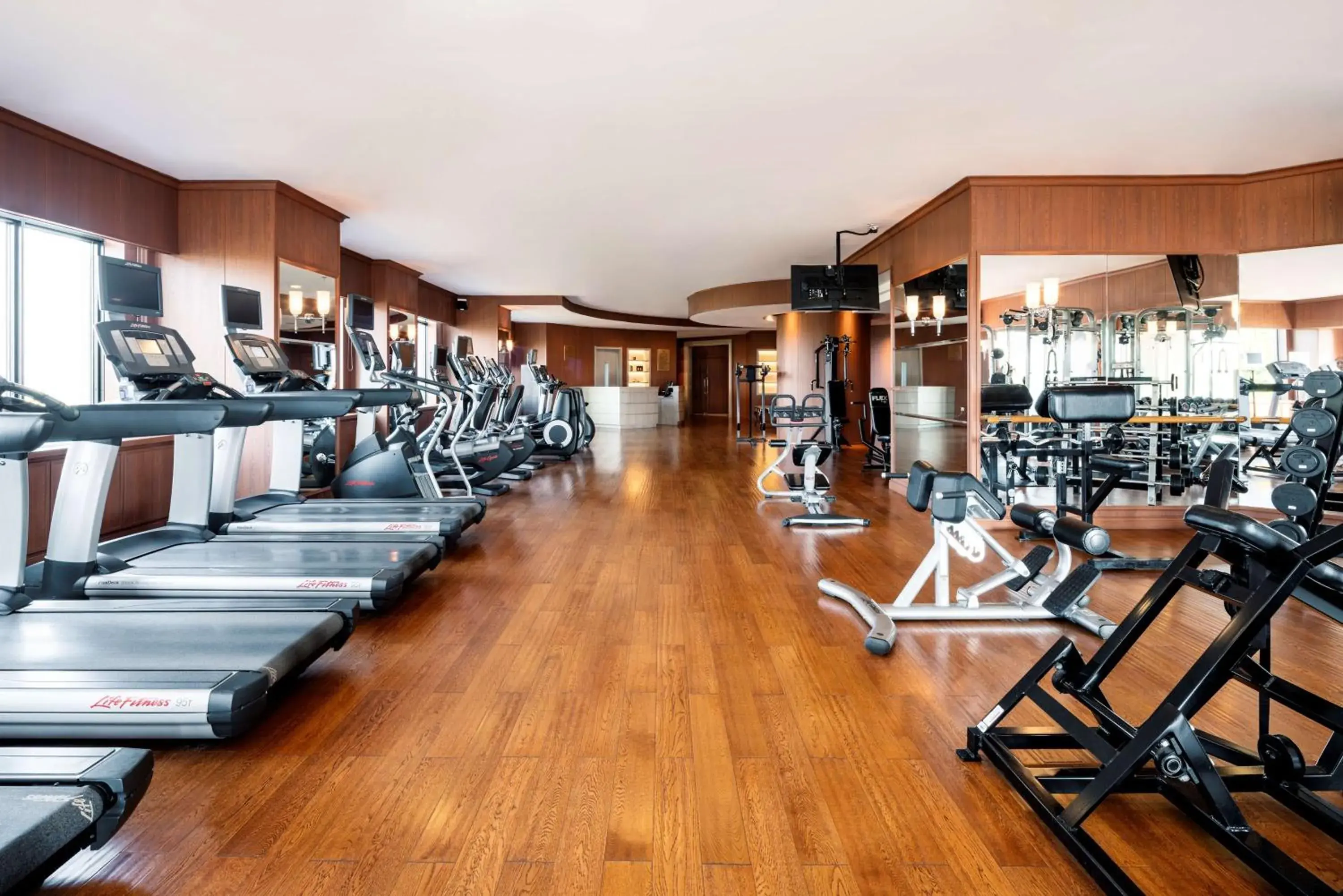 Fitness centre/facilities in Shangri-La Harbin Fitness centre/facilities in Shangri-La Harbin