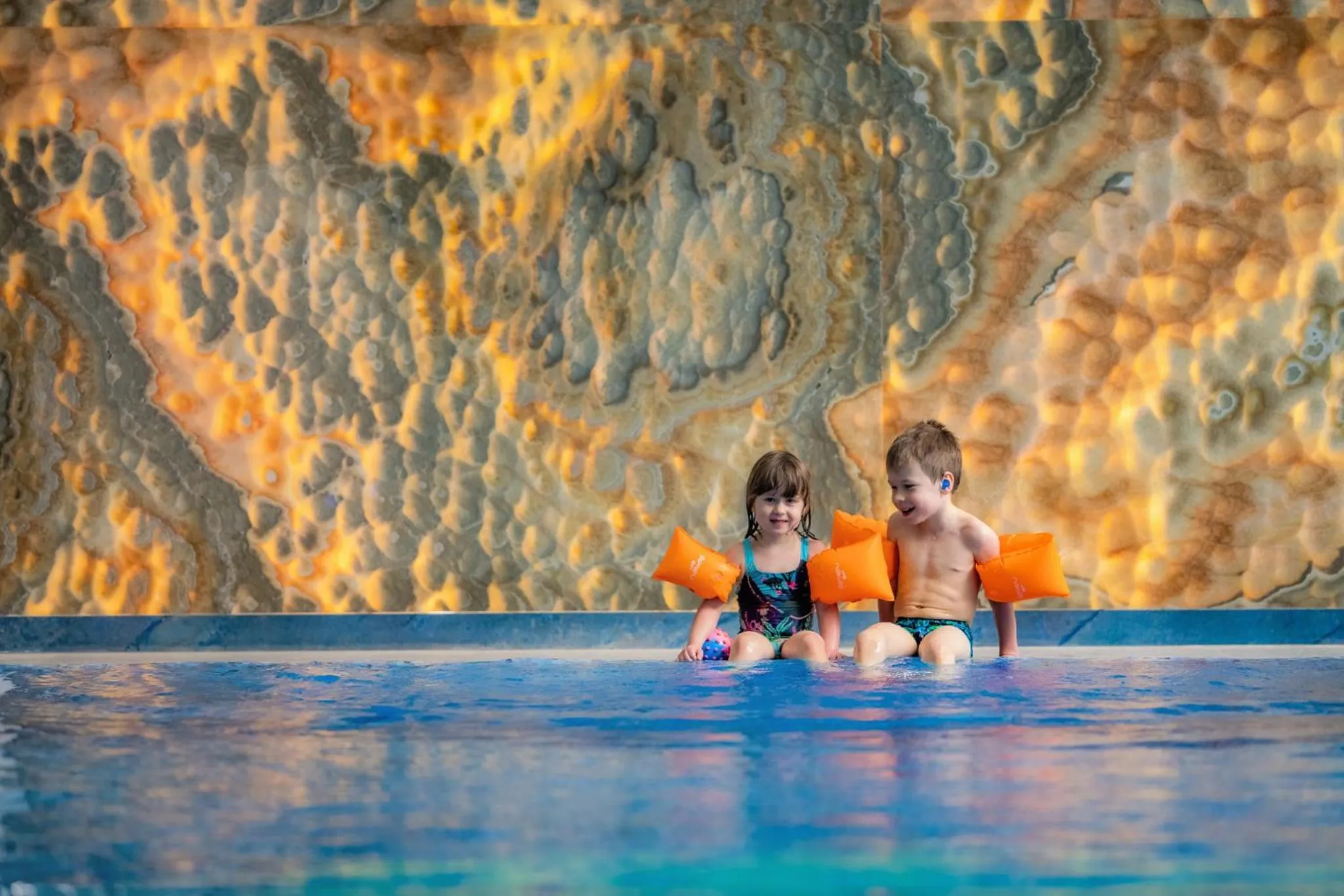 Swimming pool in Hotel Park Kajetany
