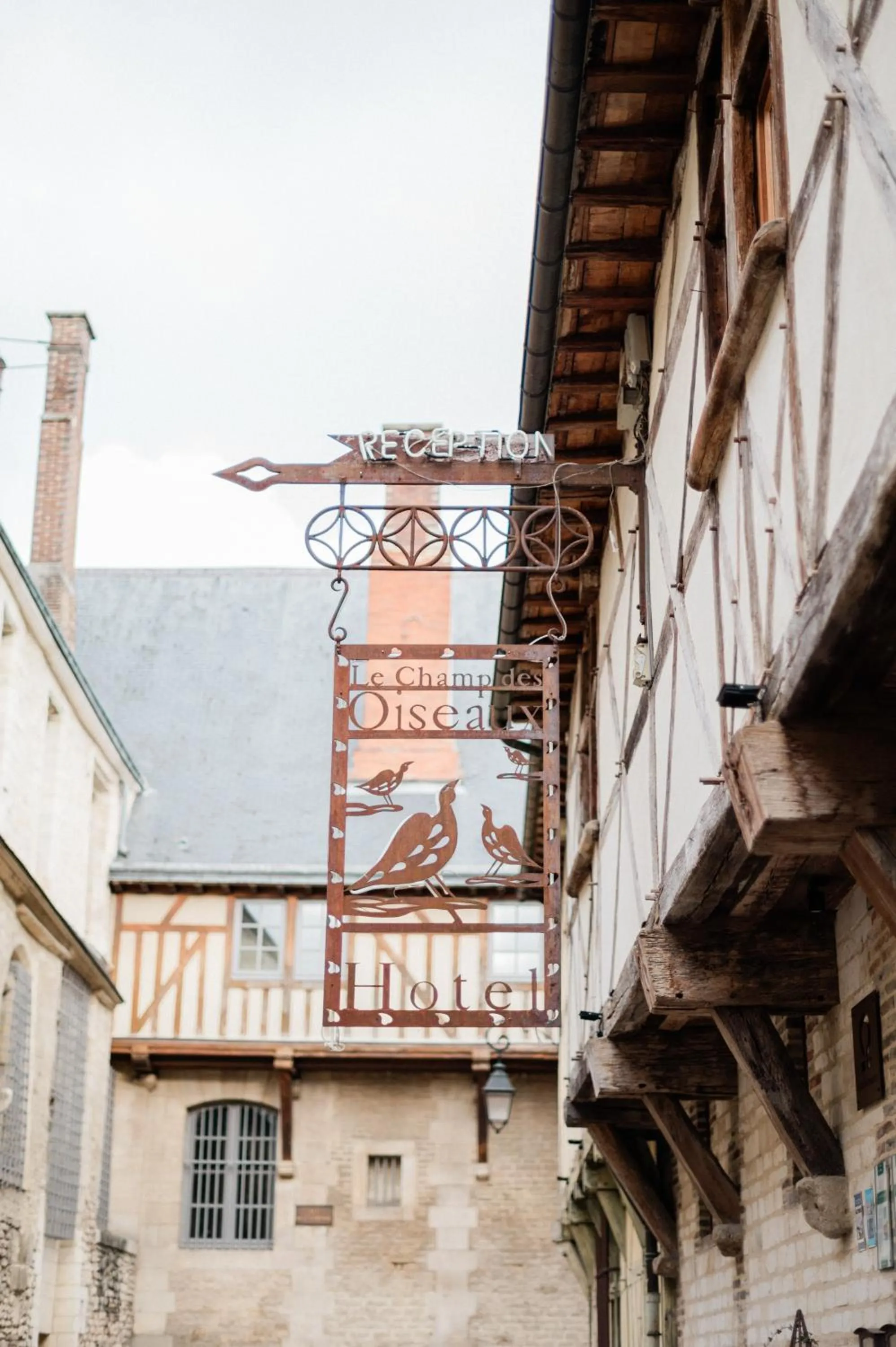 Property building in Le Champ des Oiseaux Hôtel & Spa