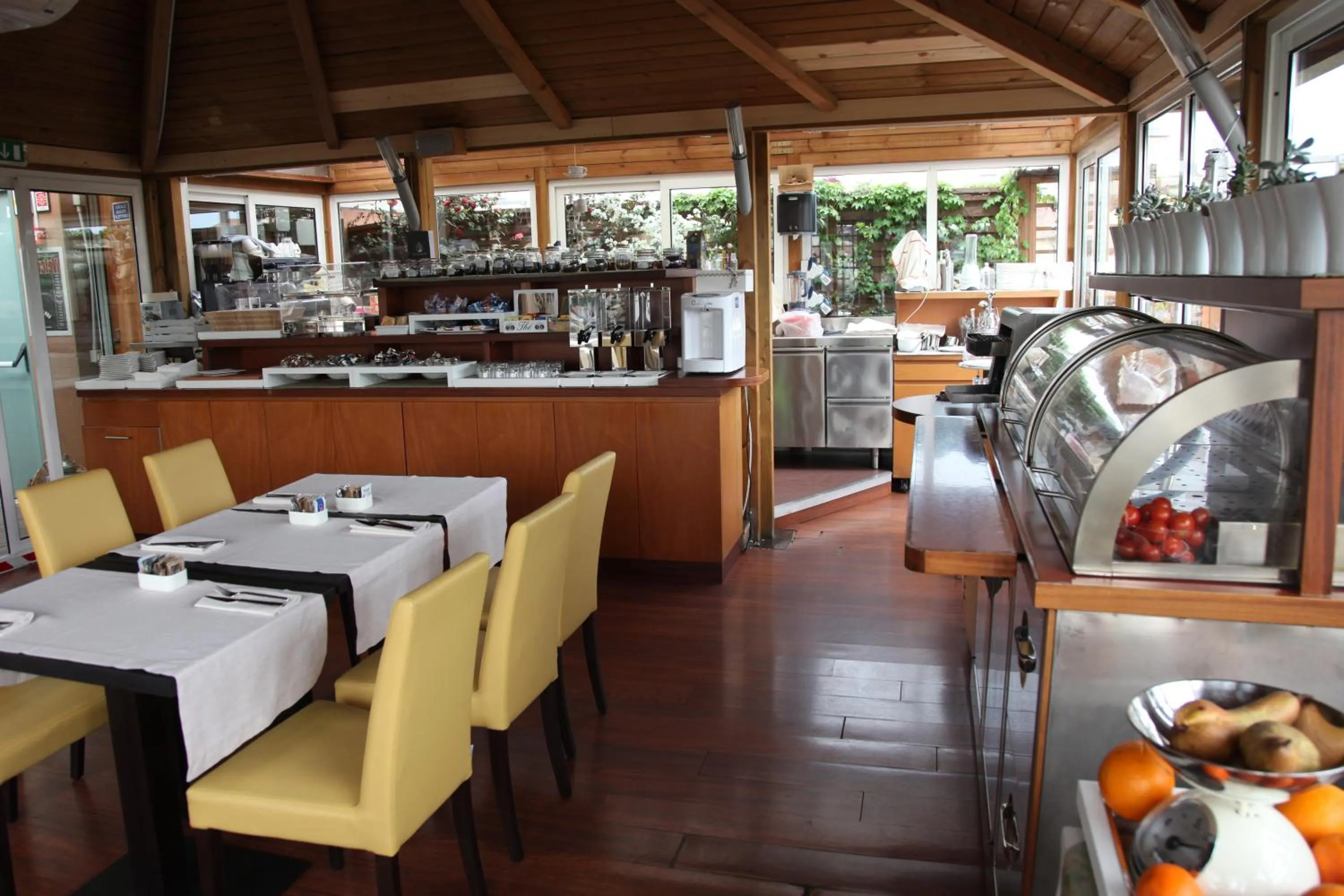 Restaurant/places to eat in Hotel Metrò