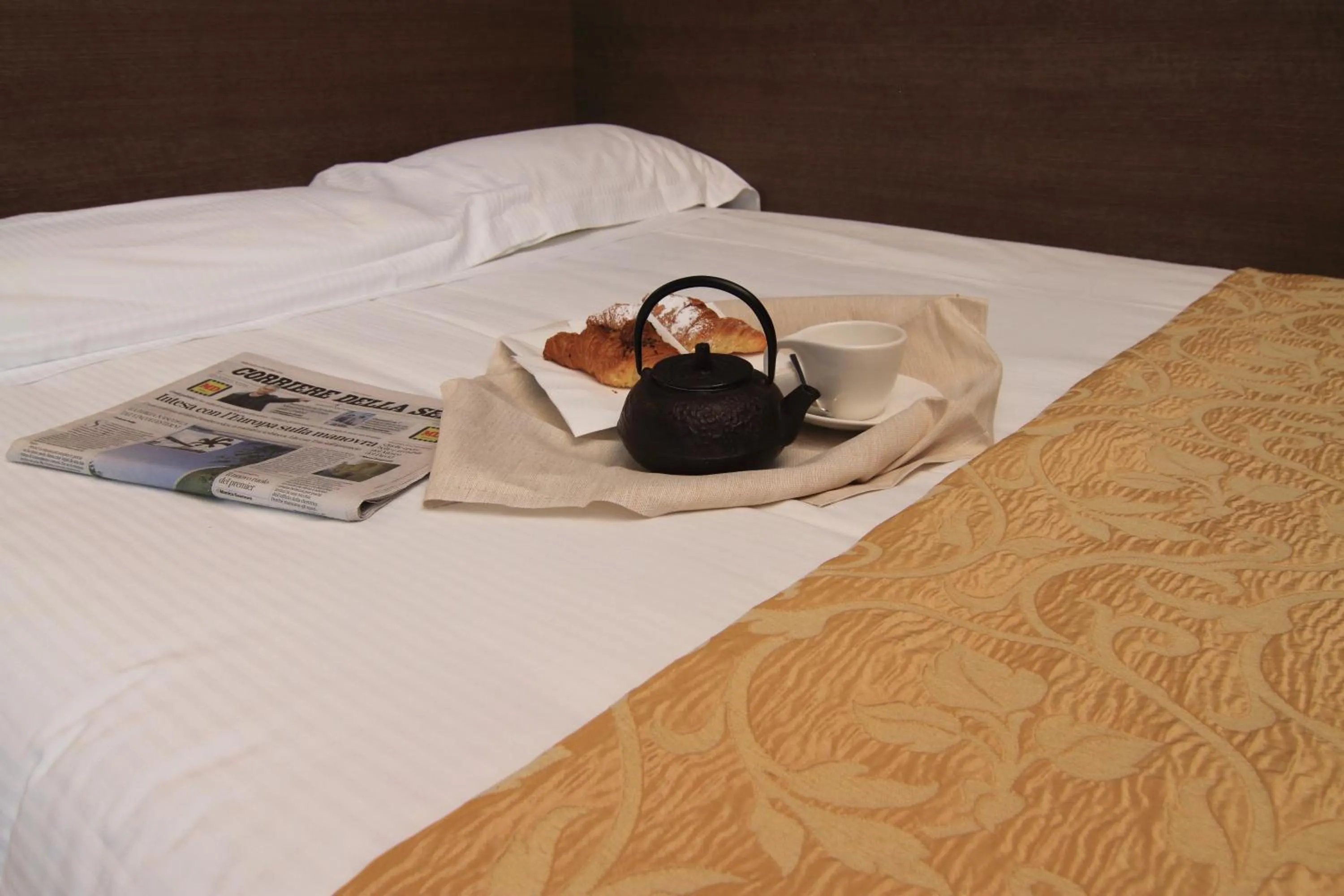 Bedroom, Bed in Hotel Metrò