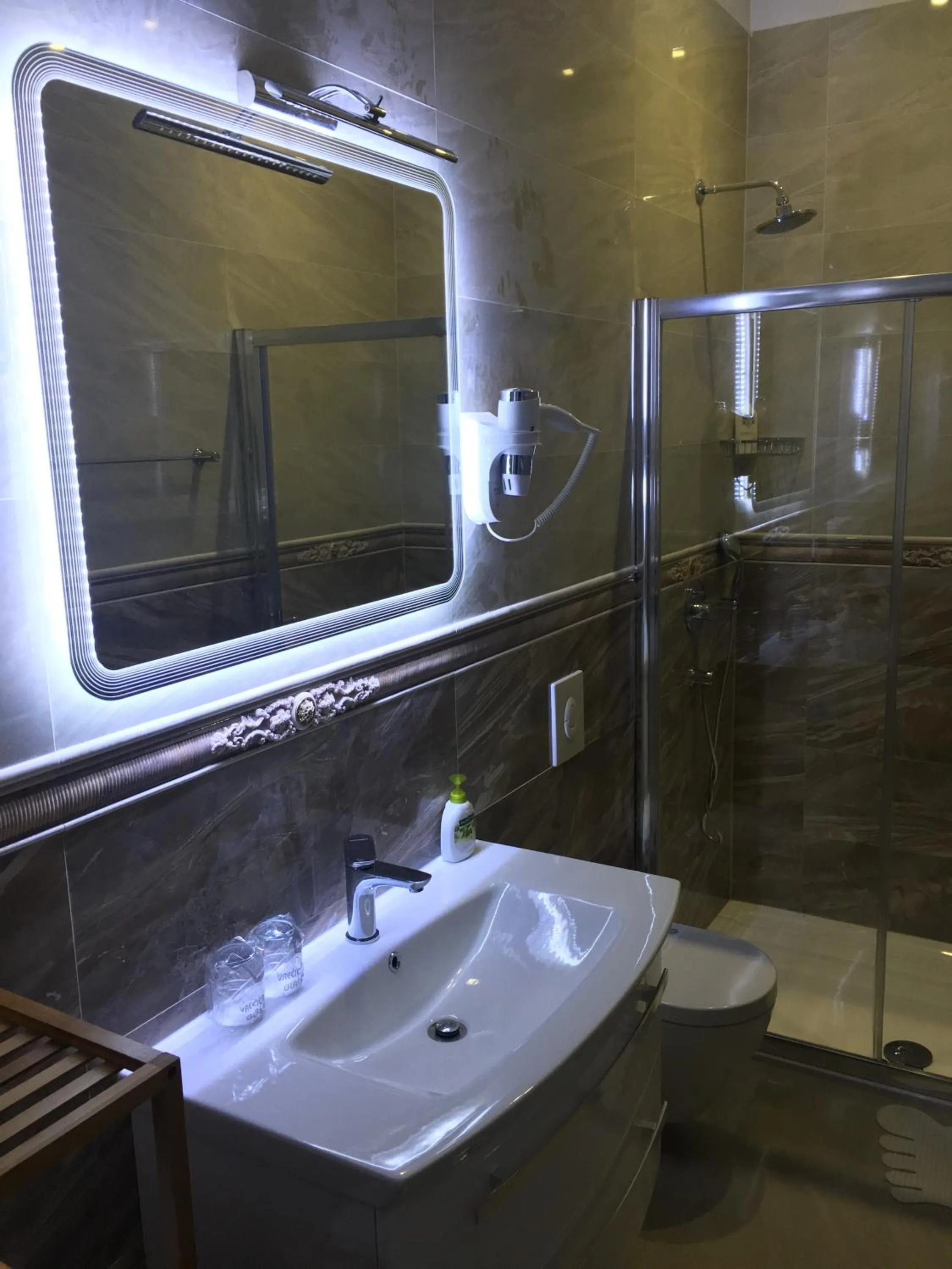 Bathroom in StaySplitBay