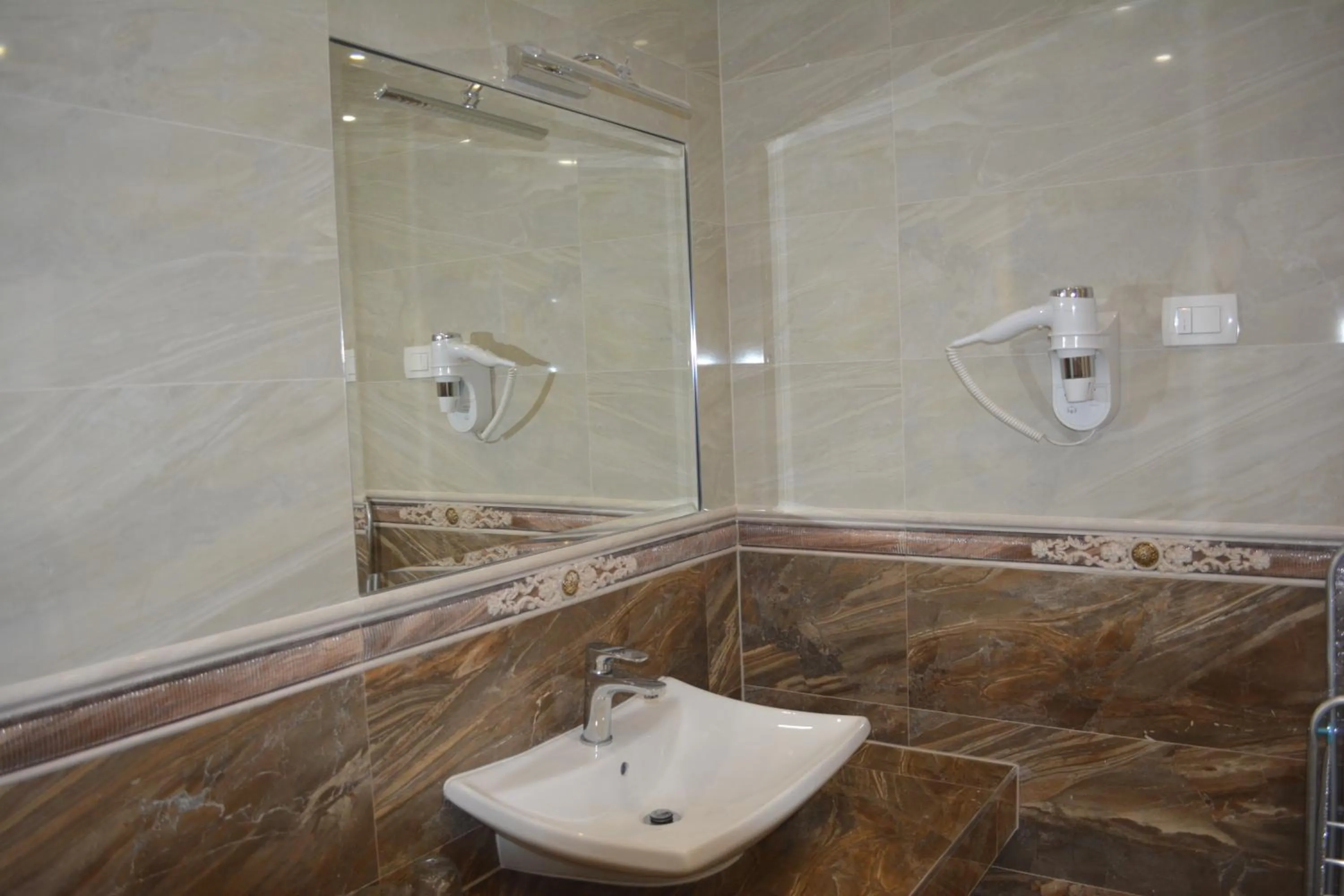 Bathroom in StaySplitBay