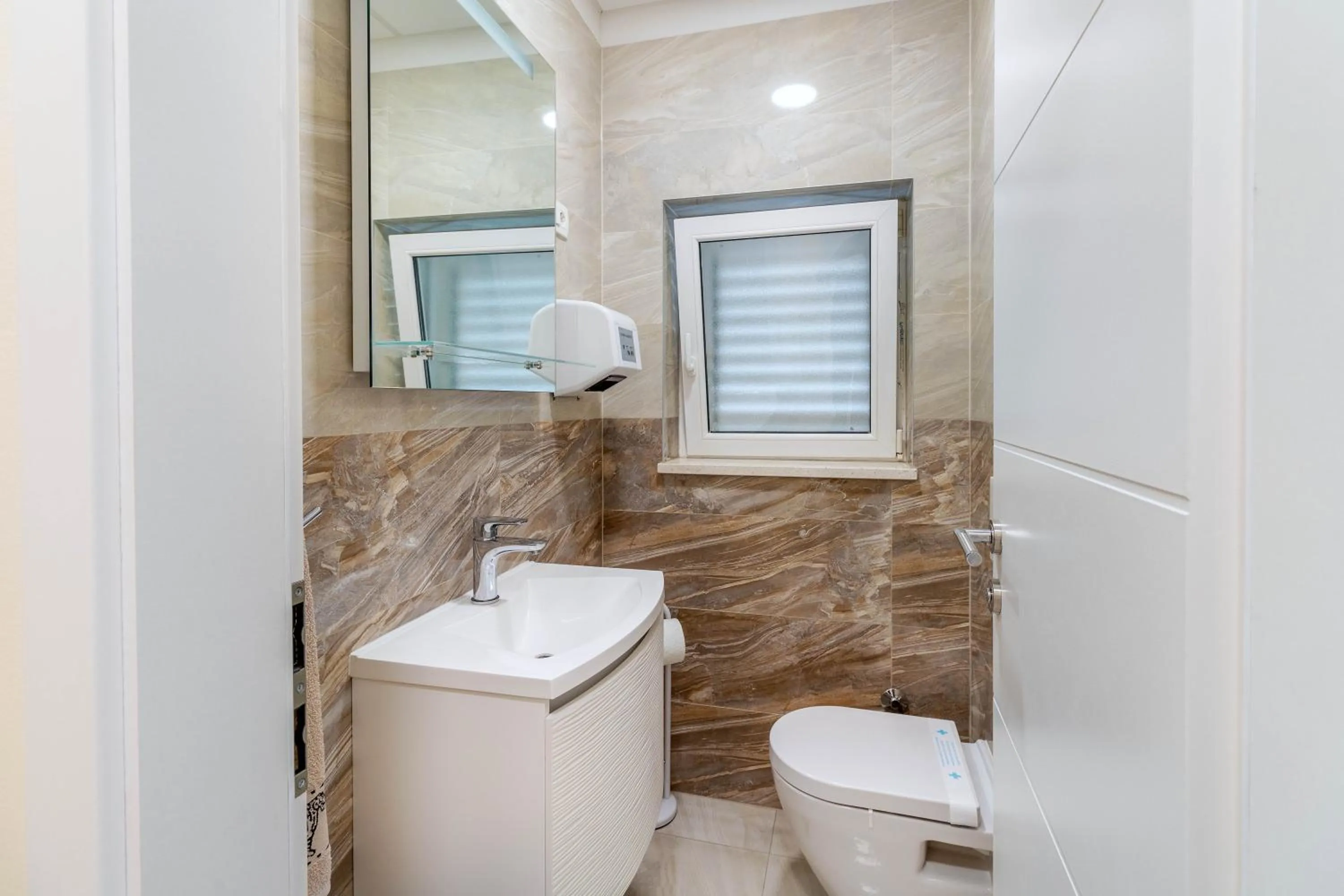 Bathroom in StaySplitBay