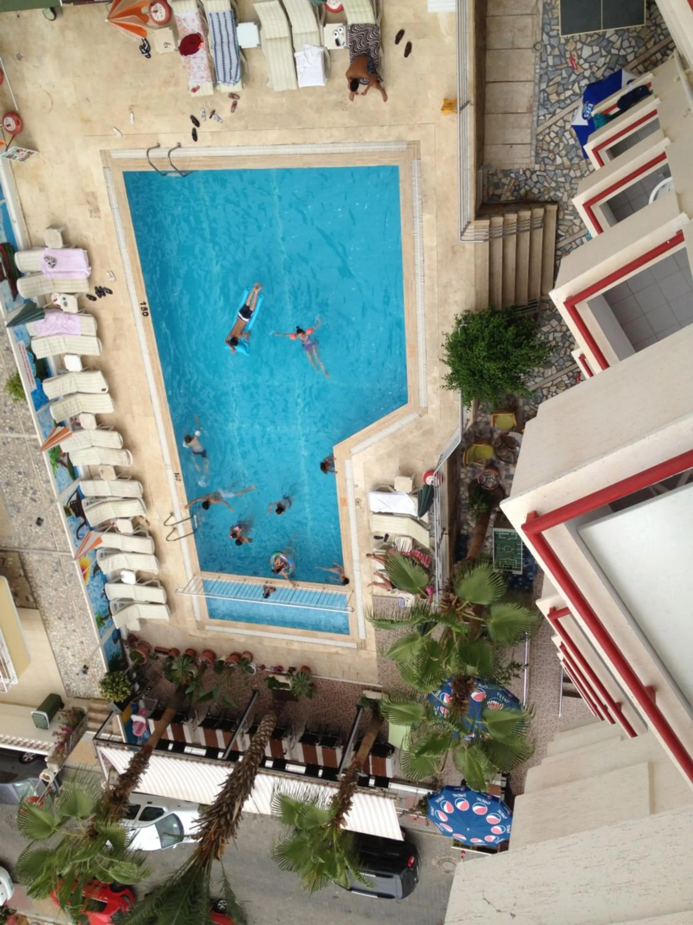 Swimming pool in Semiz Apart Hotel