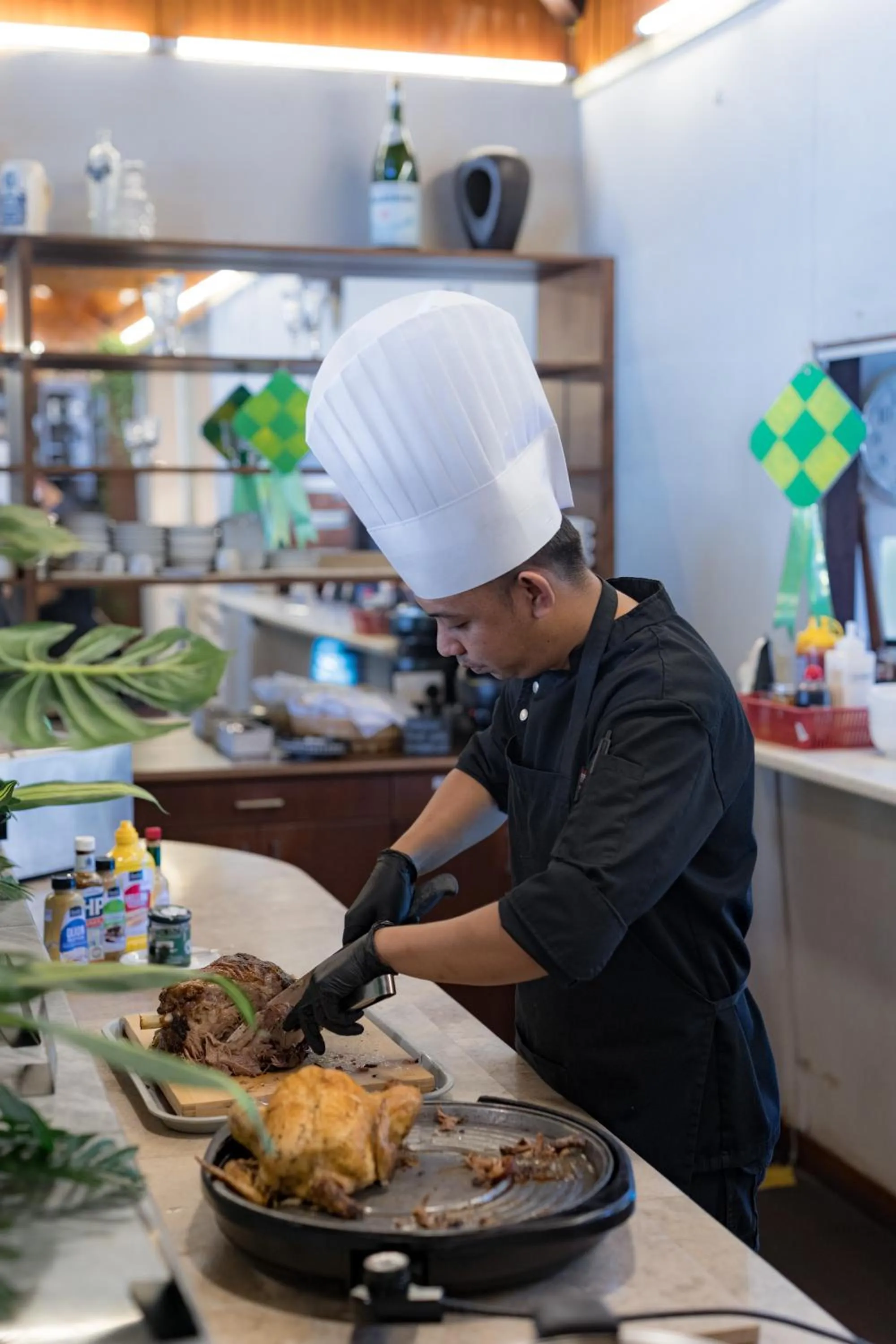 Restaurant/places to eat in Langkah Syabas Beach Resort