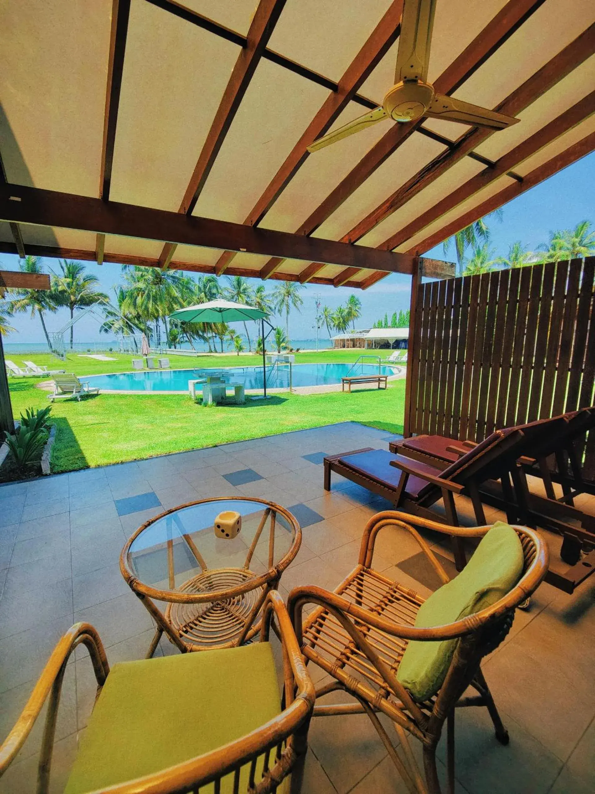 Swimming pool in Langkah Syabas Beach Resort Swimming pool in Langkah Syabas Beach Resort