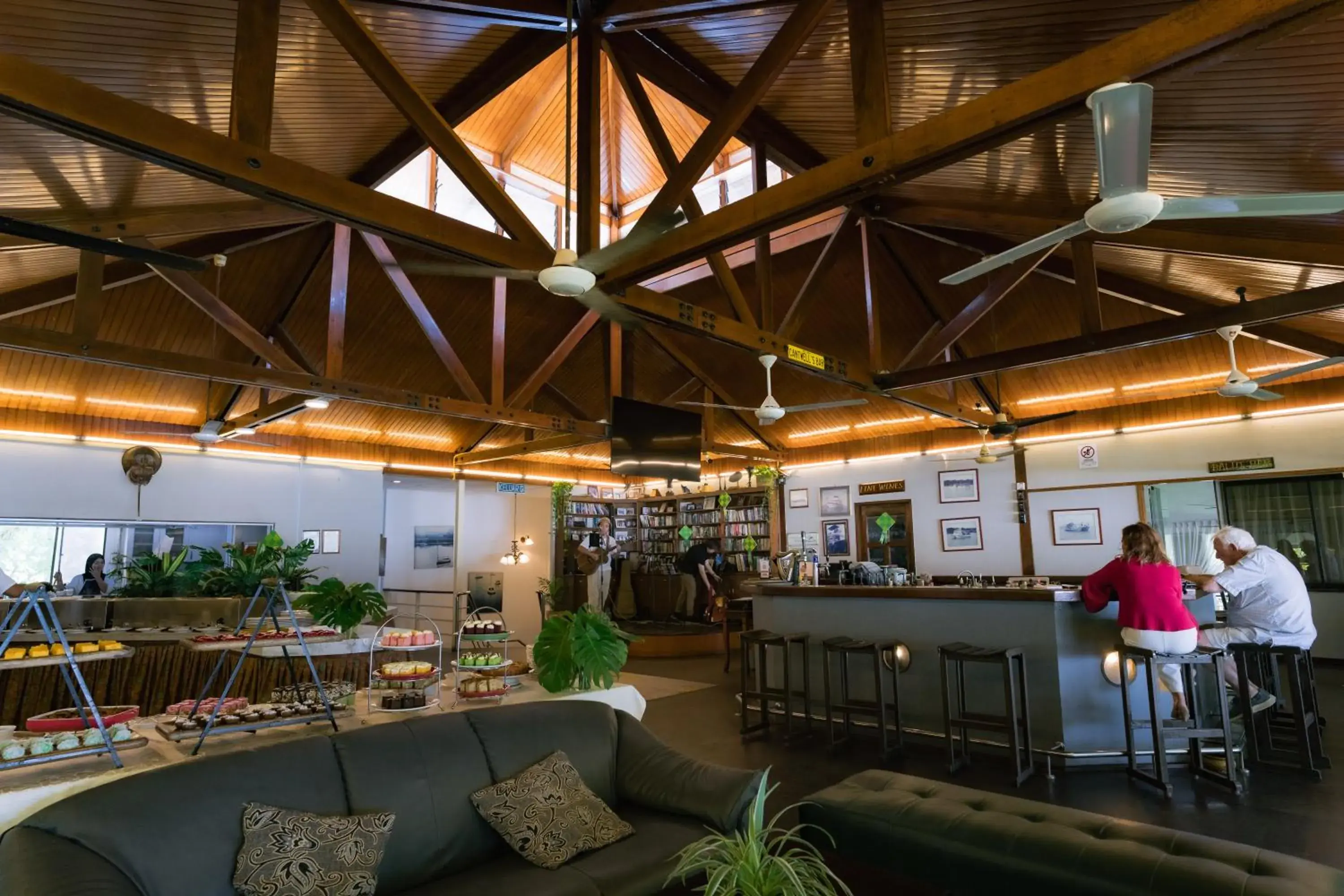 Restaurant/places to eat in Langkah Syabas Beach Resort Restaurant/places to eat in Langkah Syabas Beach Resort