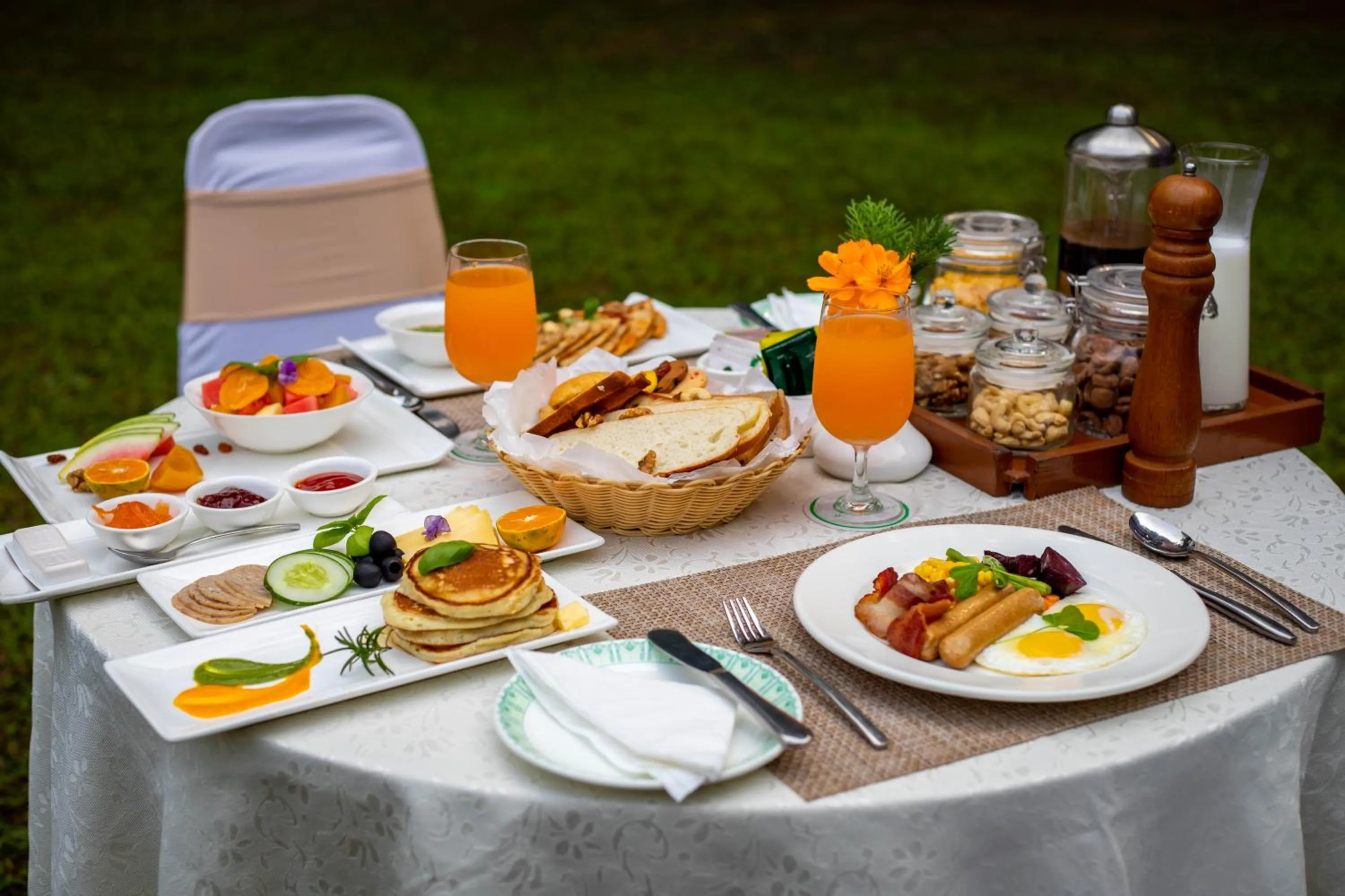 Breakfast in Jagatpur Lodge by Annapurna