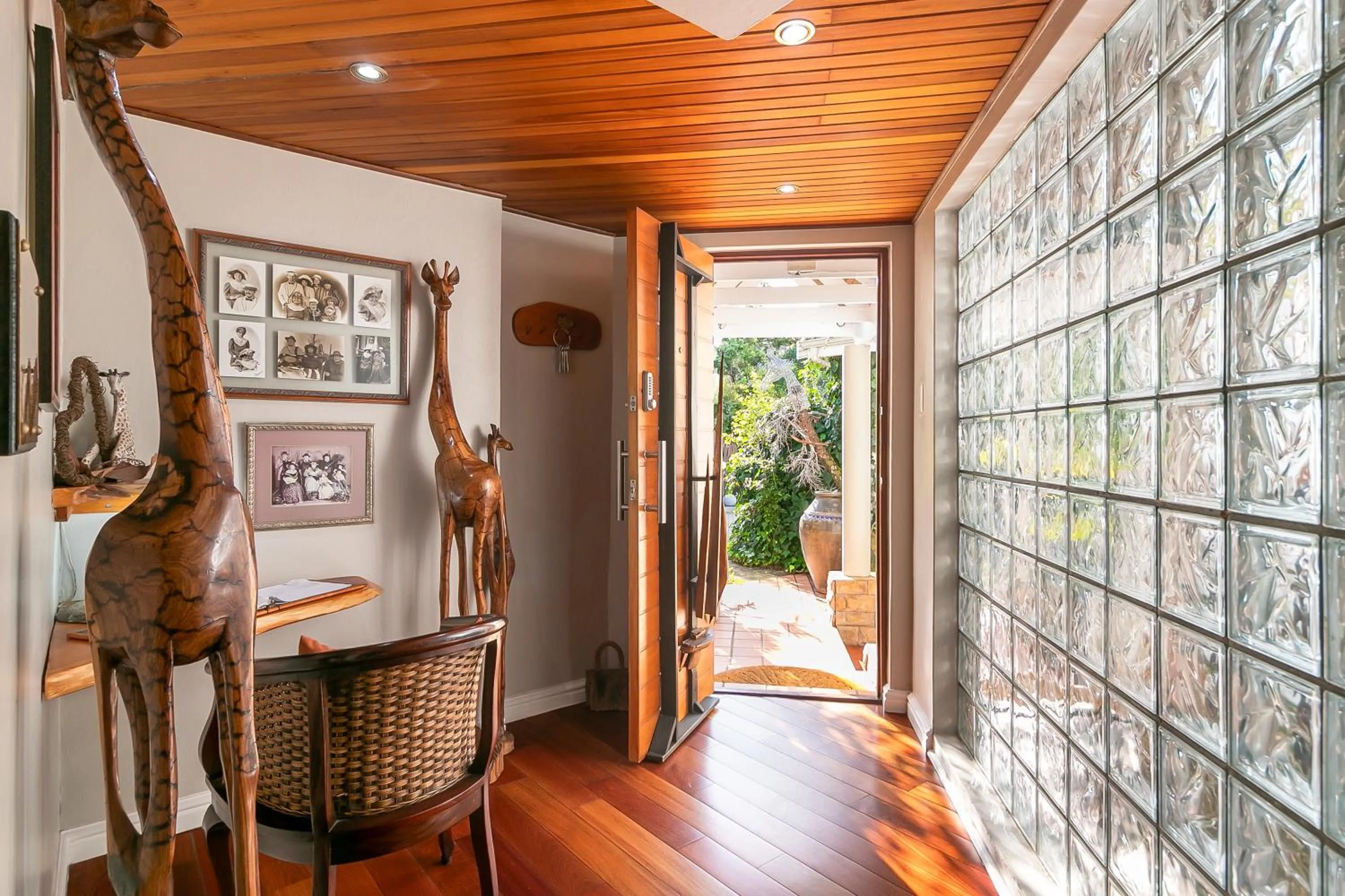 Seating area in Waterfront Lodge