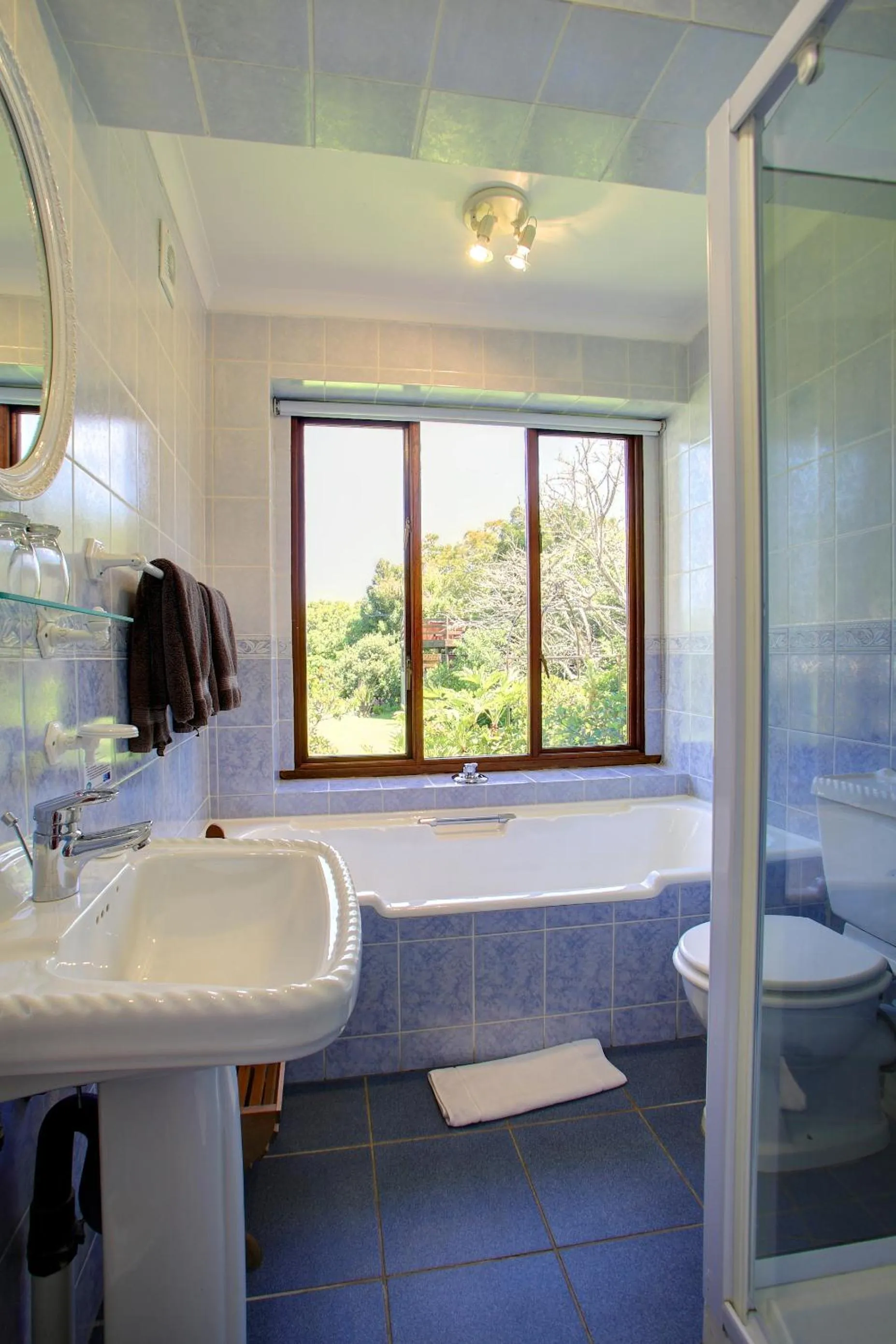 Bathroom in Waterfront Lodge