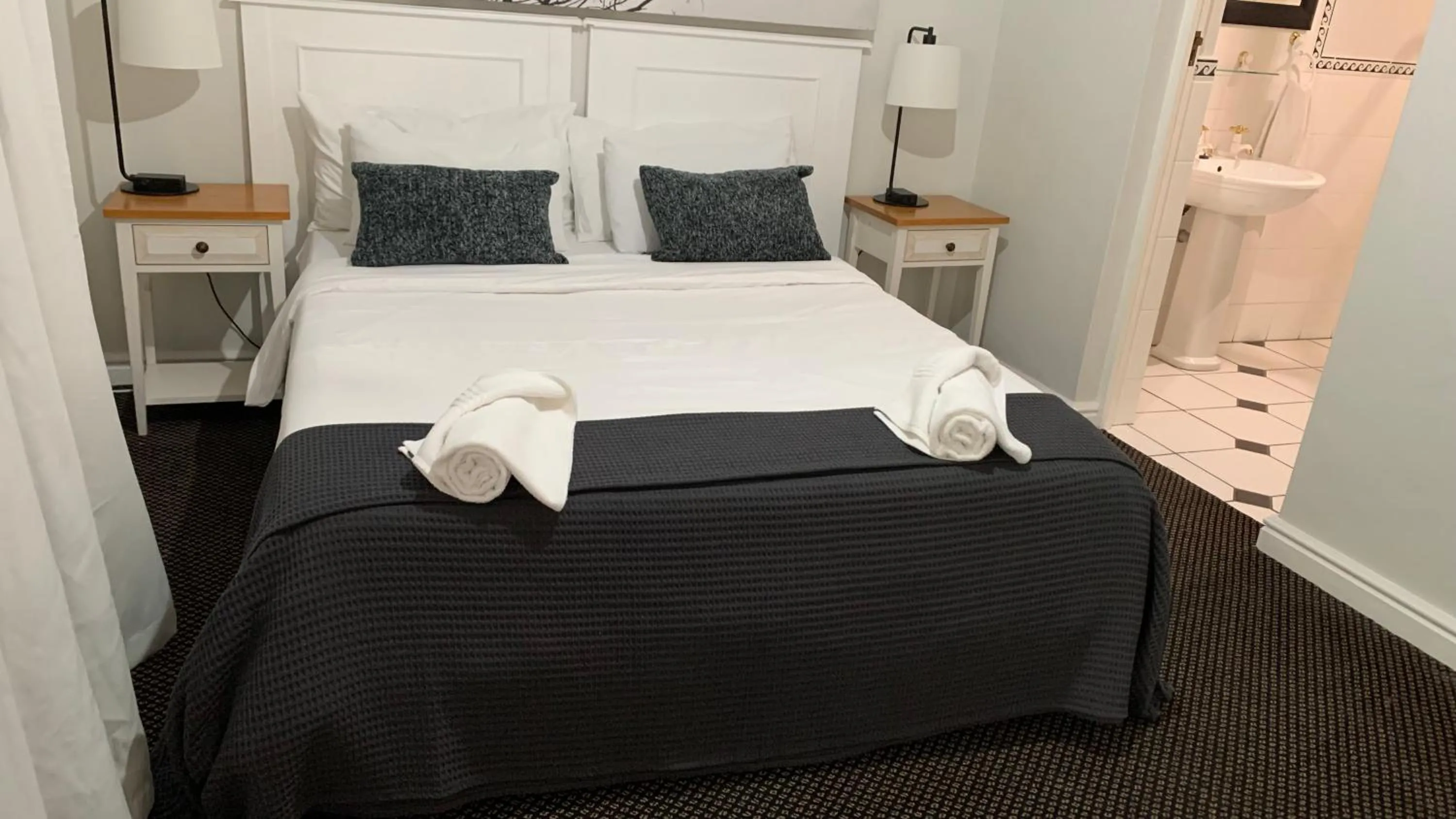 Bed in Waterfront Lodge