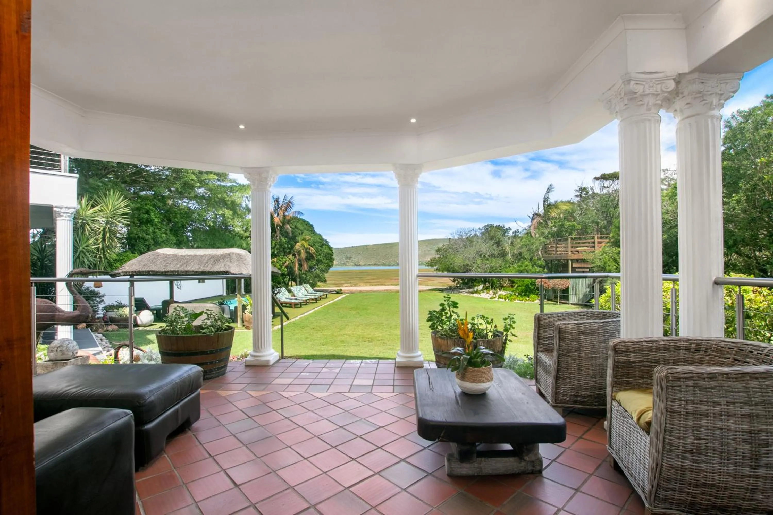 Waterfront Lodge