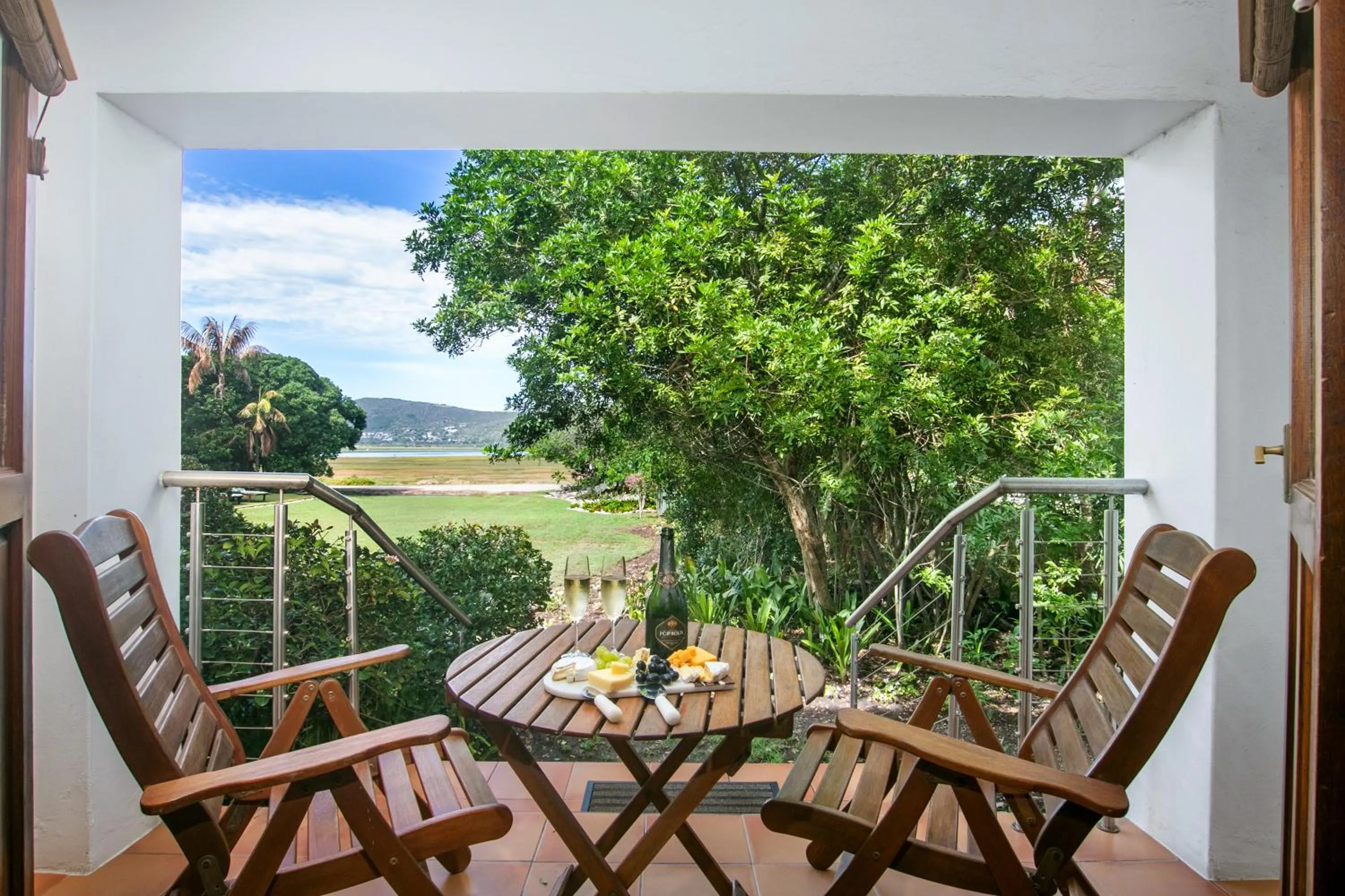 Waterfront Lodge