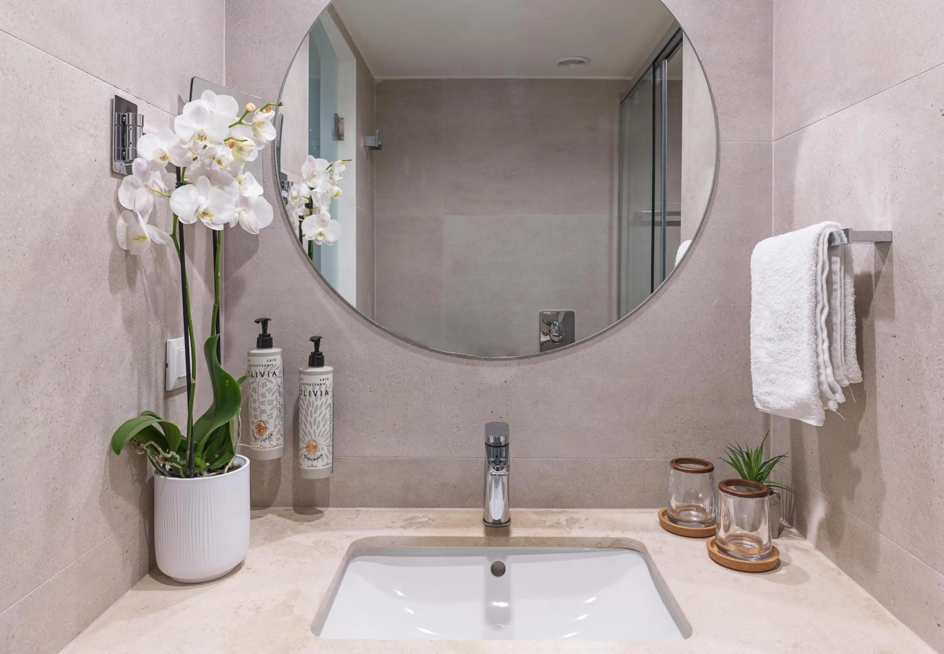 Bathroom in Leonardo Kolymbia Resort Rhodes