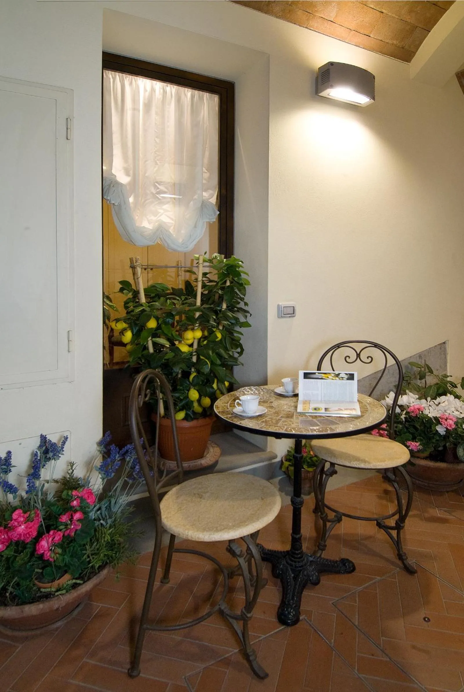 Area and facilities in Accademia Residence