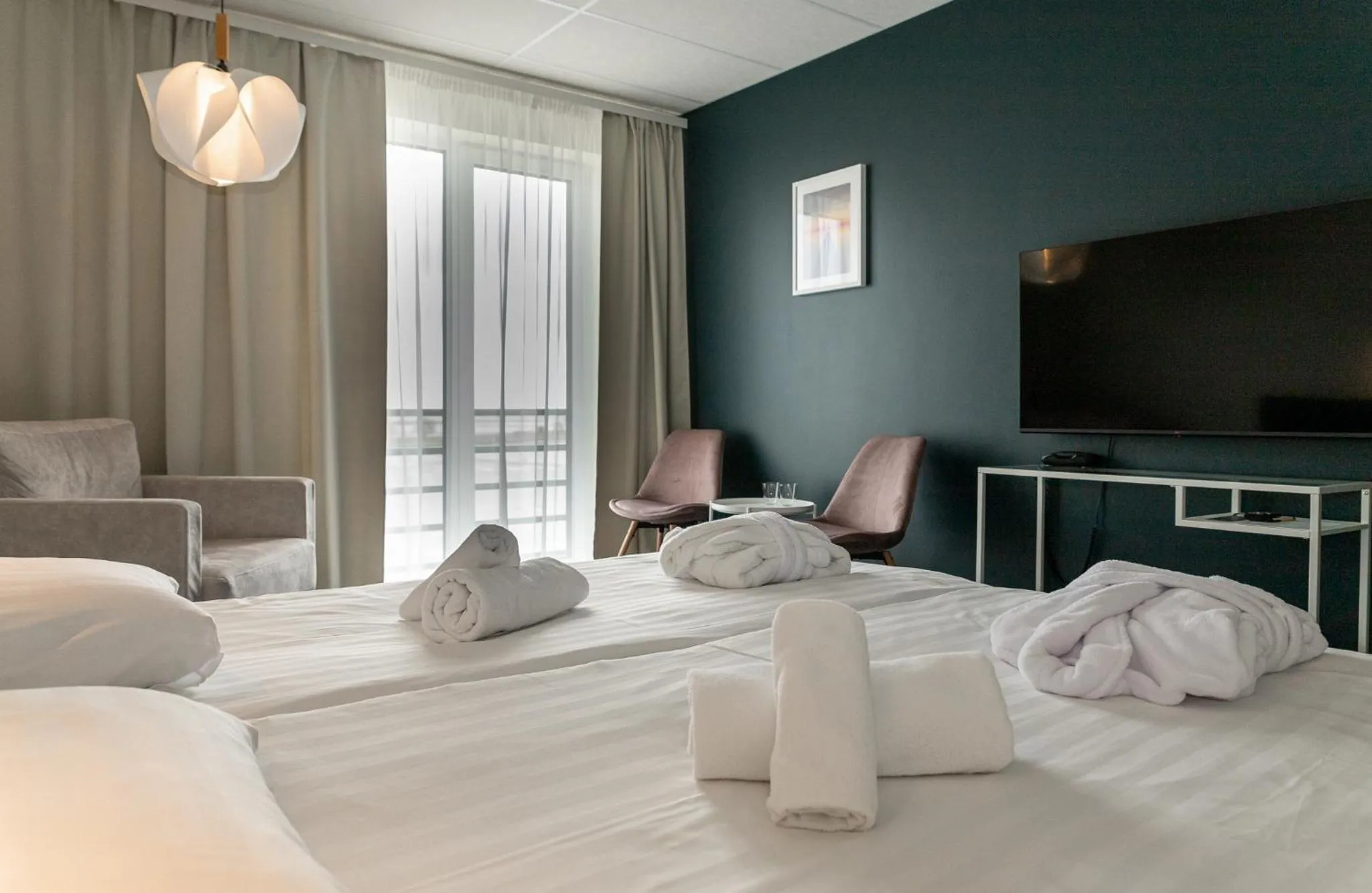 Bedroom, Bed in Meri Seaside Hotel & SPA