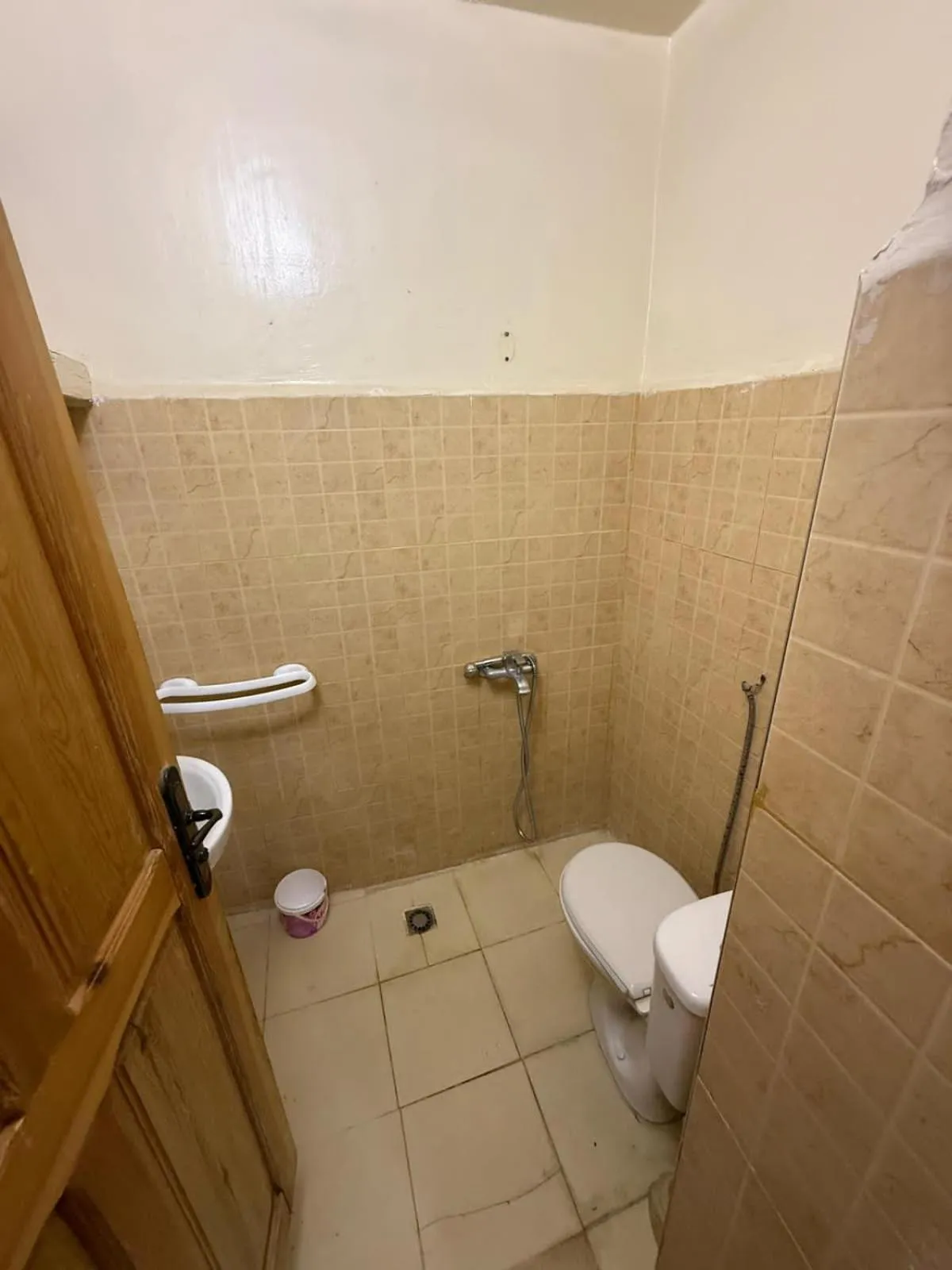 Shower in Dar Elkorchi