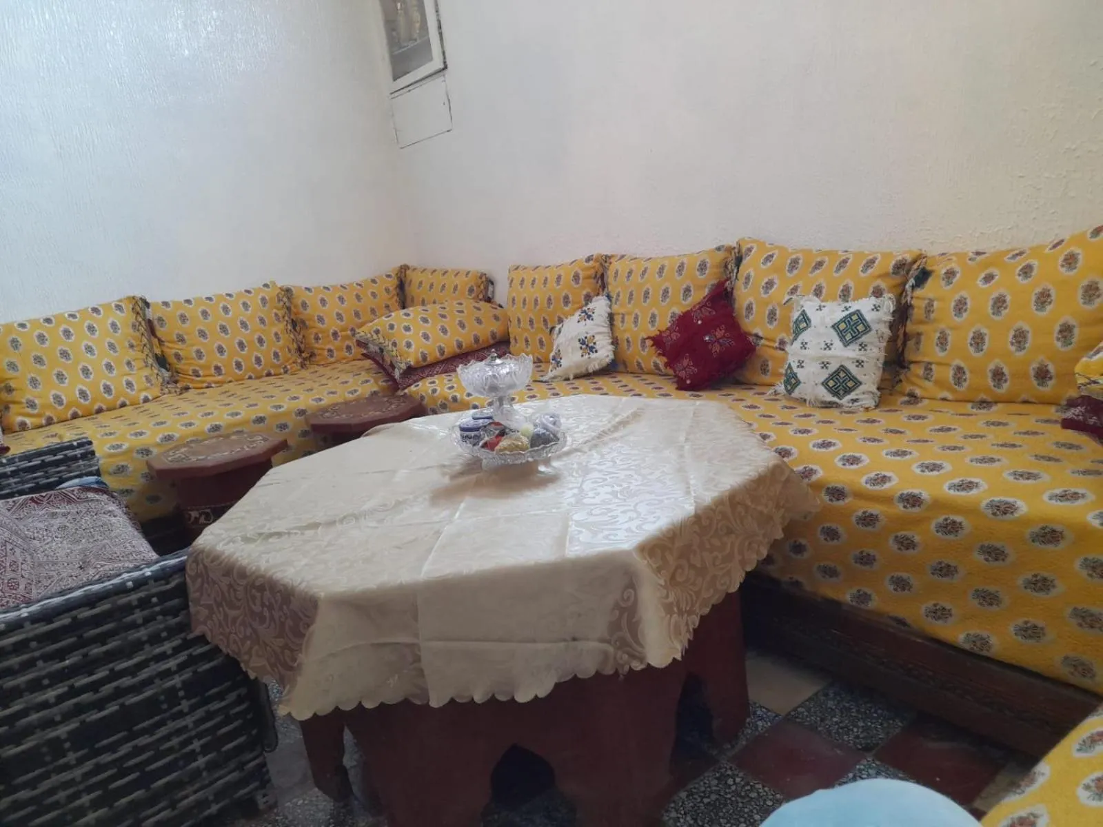 Restaurant/places to eat in Dar Elkorchi